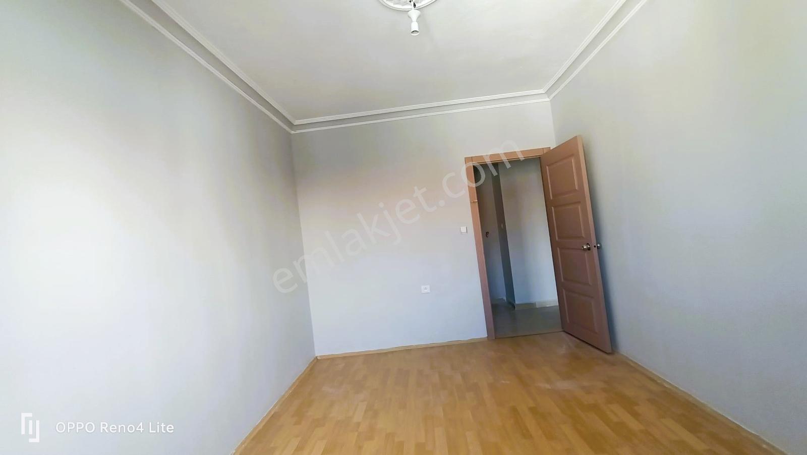 Pursaklar'da Yunus Emre Caddesi Üzeri 2+1 Kat Konumunda Kiralık - Görsel 21