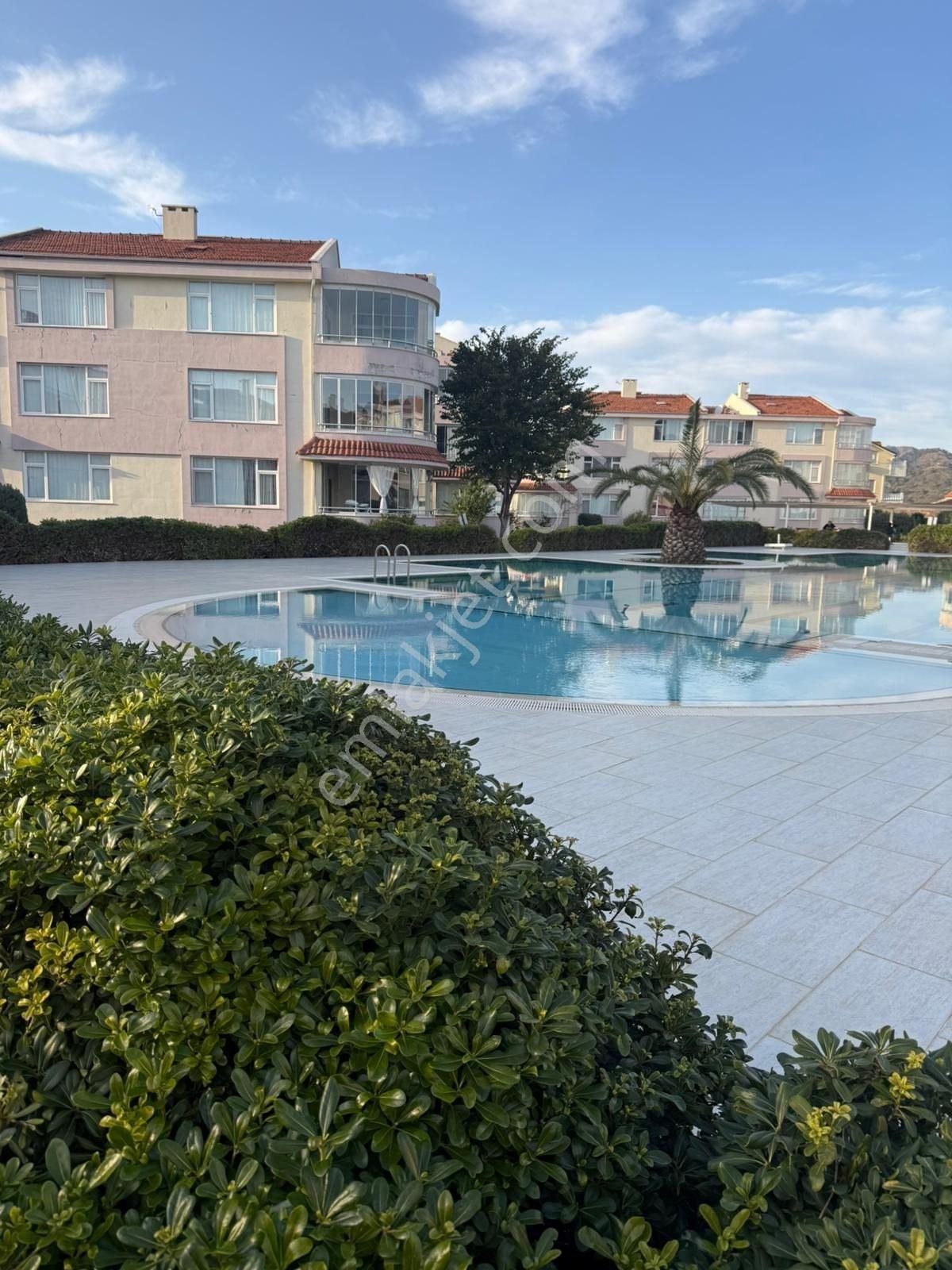 Lalezar Sitesinde Güney Cepheli, Eşyalı 2+1 Kiralık Daire - Görsel 5