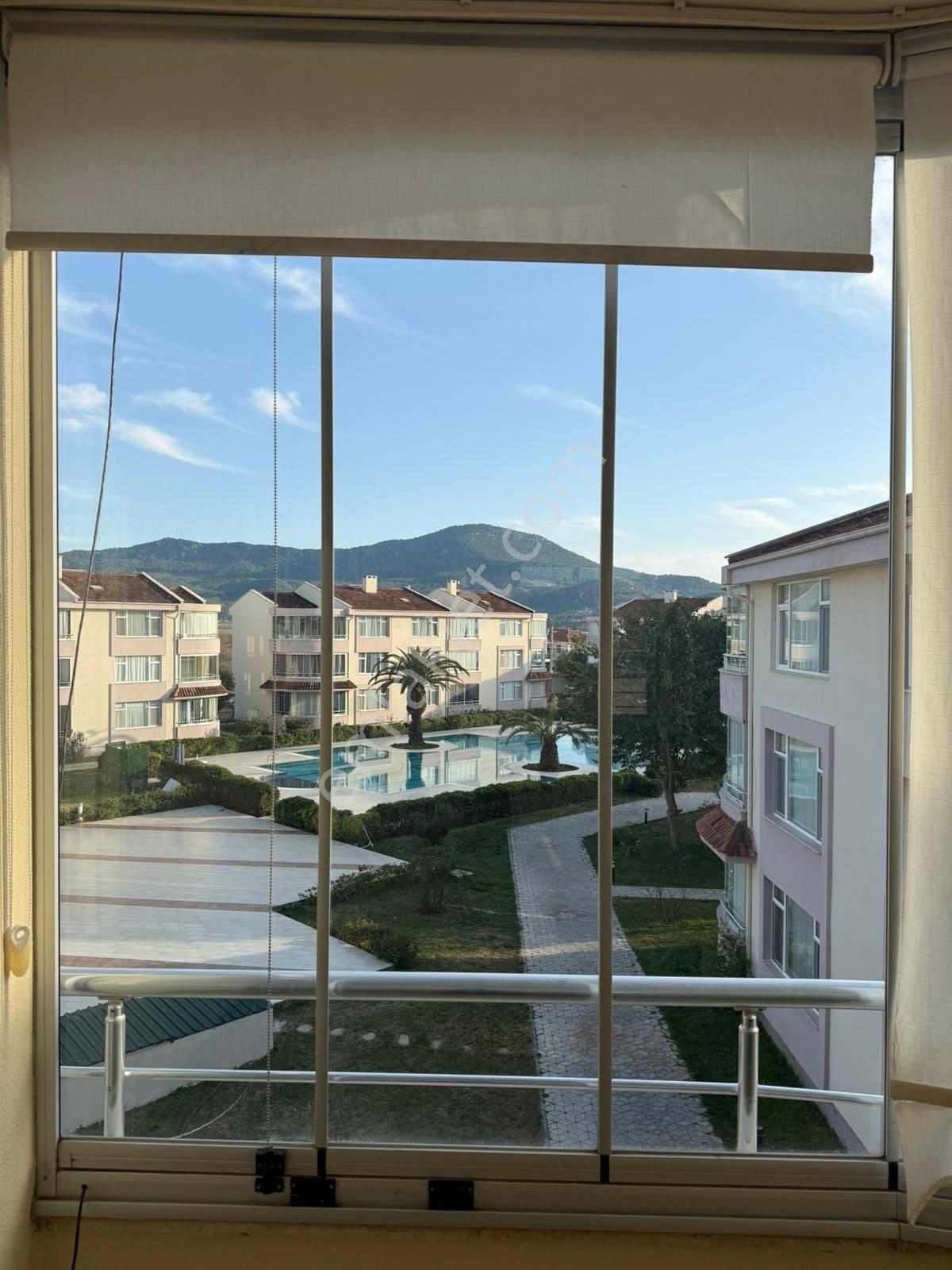 Lalezar Sitesinde Güney Cepheli, Eşyalı 2+1 Kiralık Daire - Görsel 6