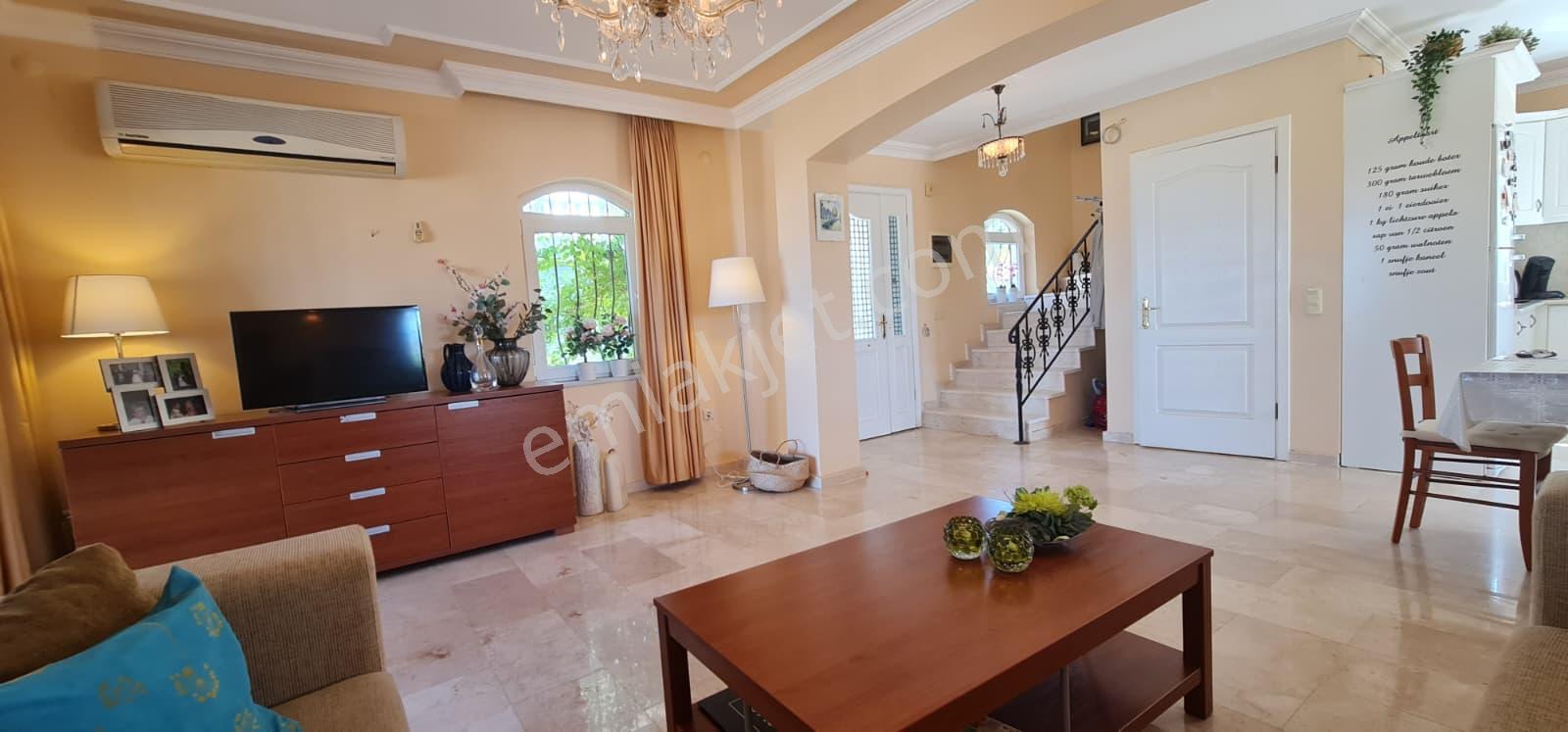 Kuşadası Karaova Mahallesinde 3+1 Villa. - Görsel 12