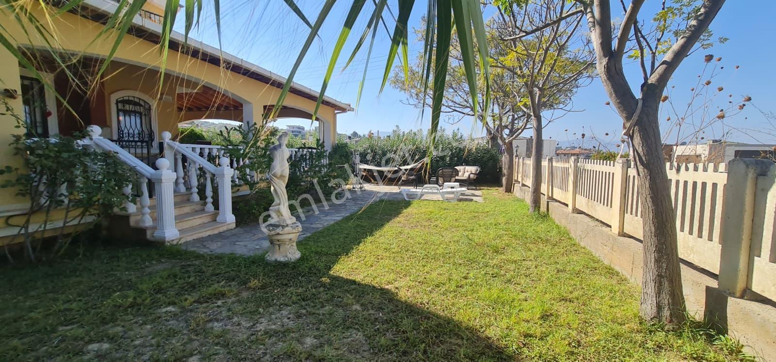 Kuşadası Karaova Mahallesinde 3+1 Villa. - Görsel 34