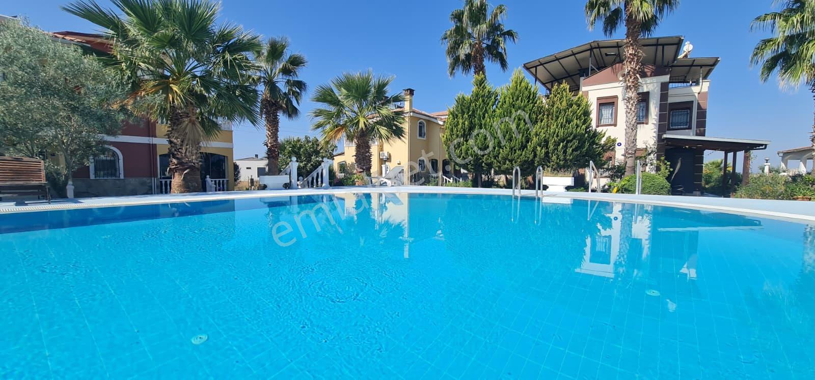Kuşadası Karaova Mahallesinde 3+1 Villa. - Görsel 26