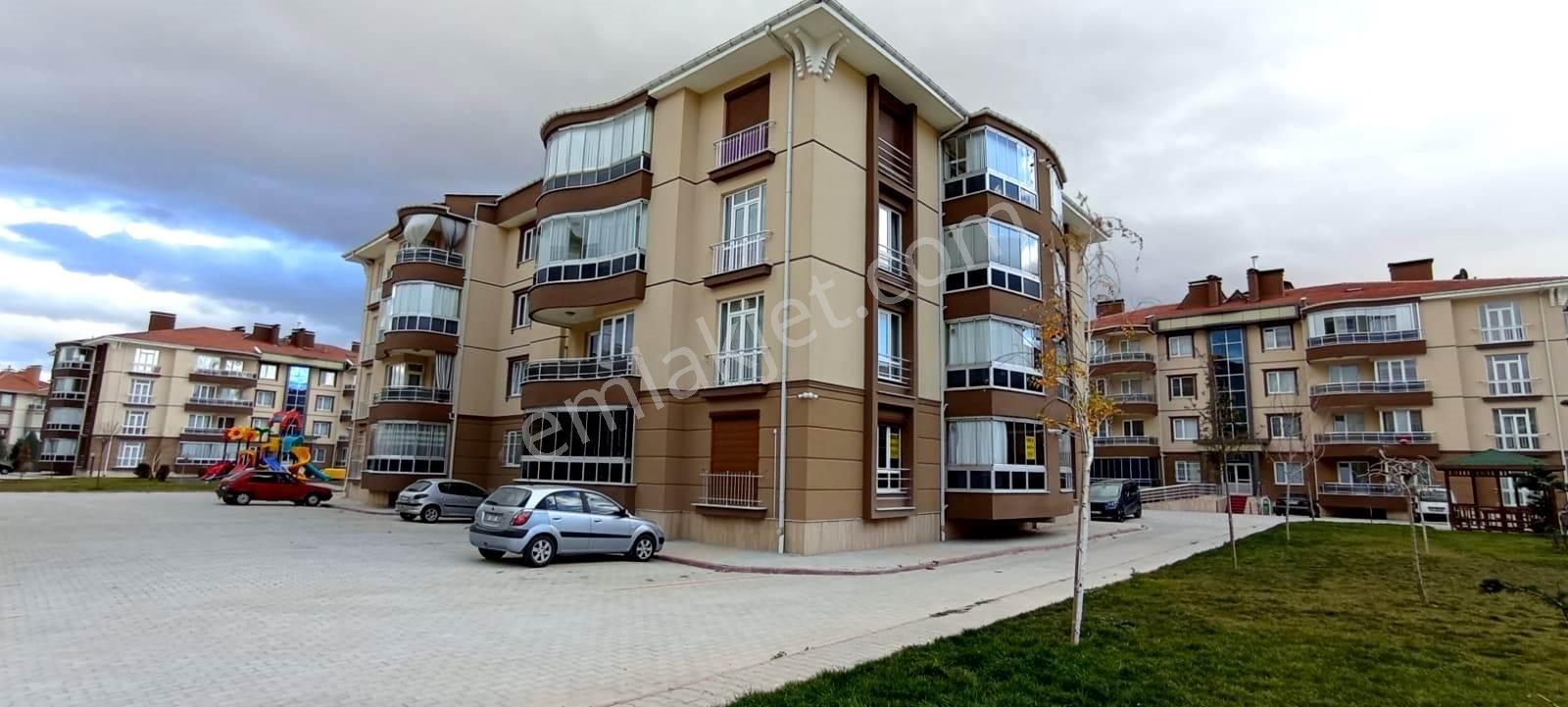 Akkale Sitesi Adliye Ve Şehir Hastanesi Yakını Site İçi 3+1 Dair - Görsel 2