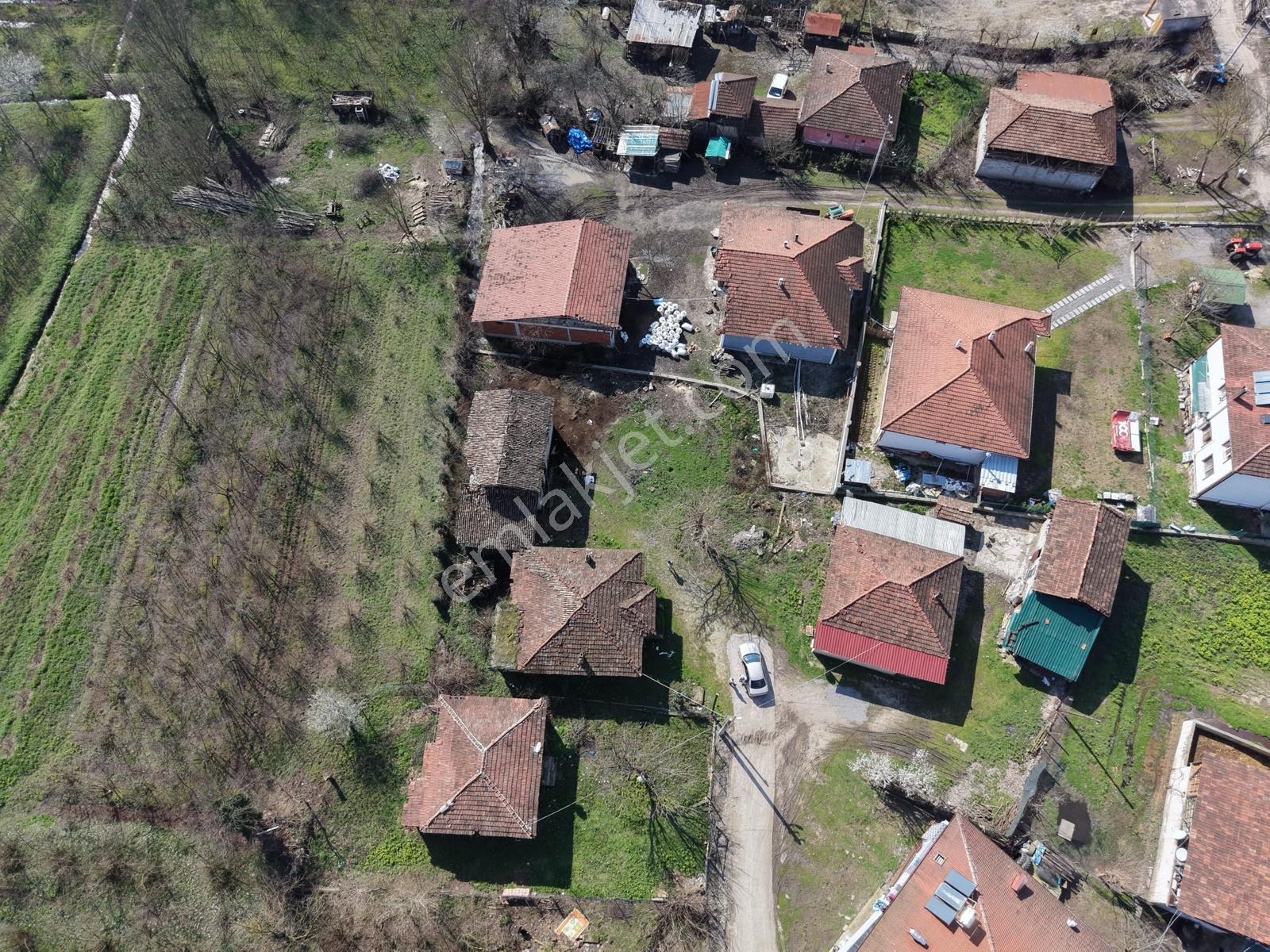 Emlakevim - Çayırbaşı Mahallesinde Satılık 876 M2 İmarlı Arsa ! - Görsel 6