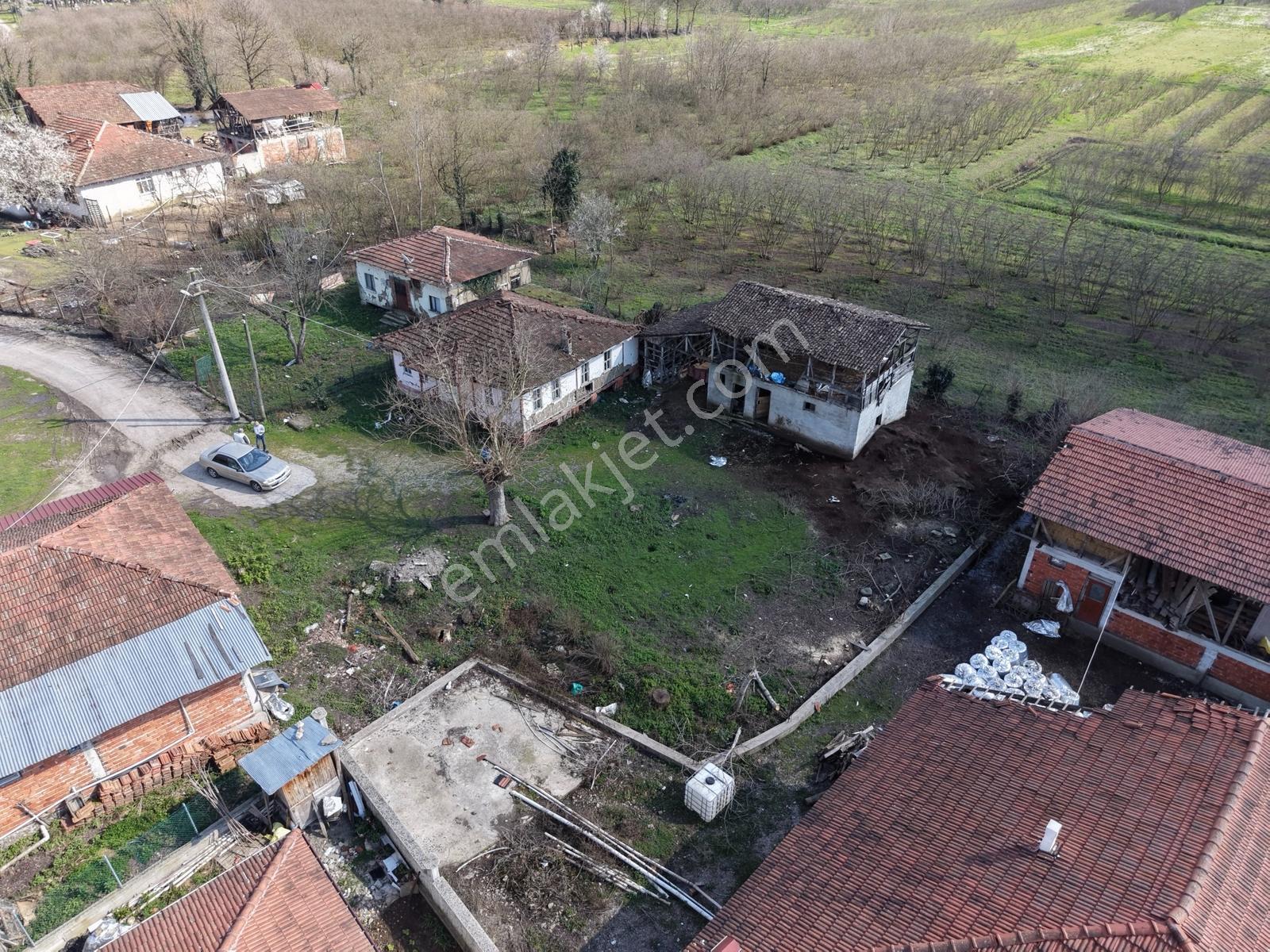 Emlakevim - Çayırbaşı Mahallesinde Satılık 876 M2 İmarlı Arsa ! - Görsel 12