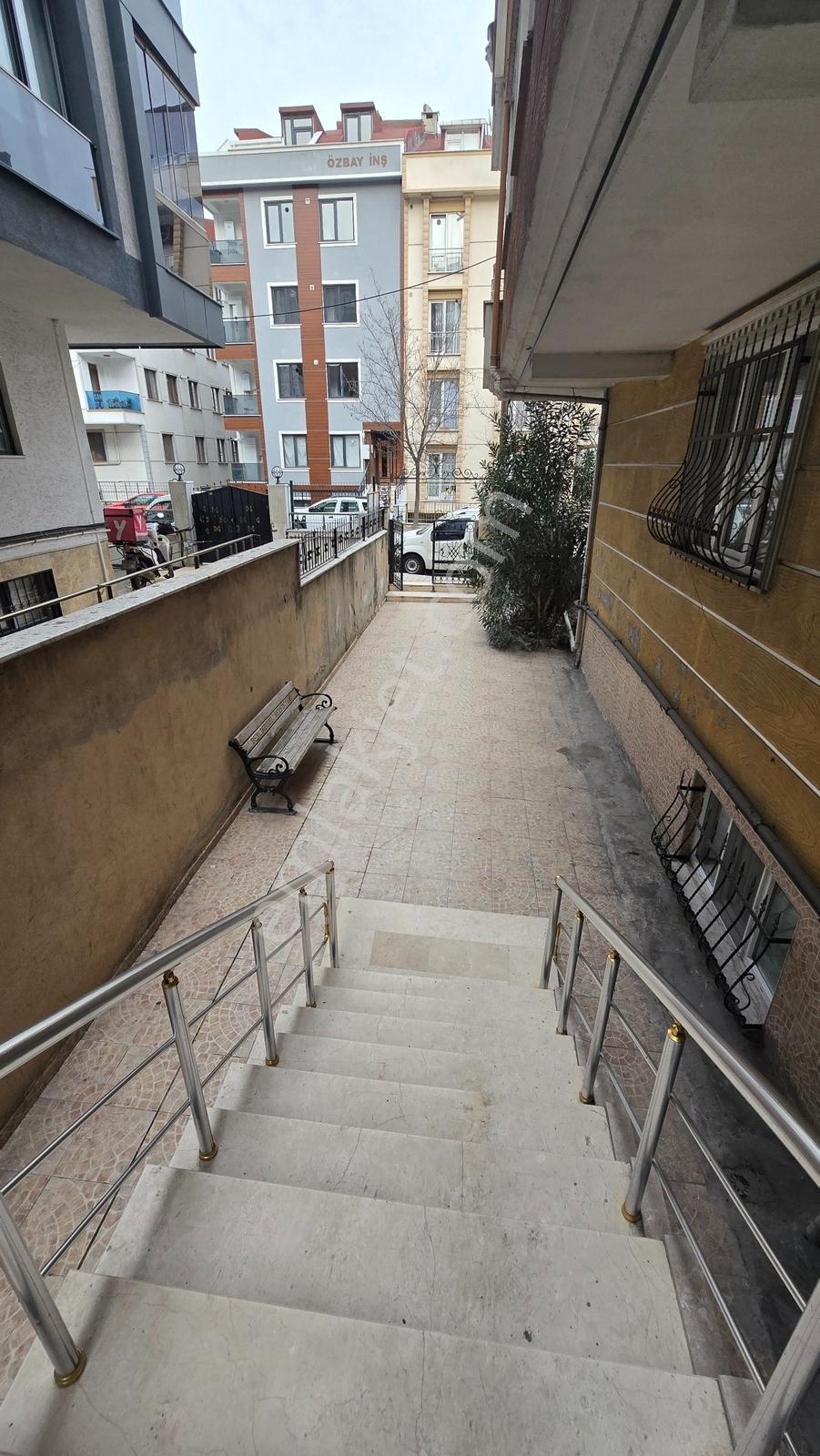 Beylikdüzü Yakuplu 74.sok.80m² 2+1 Krediye Uygun Bahçe Kat Daire - Görsel 5