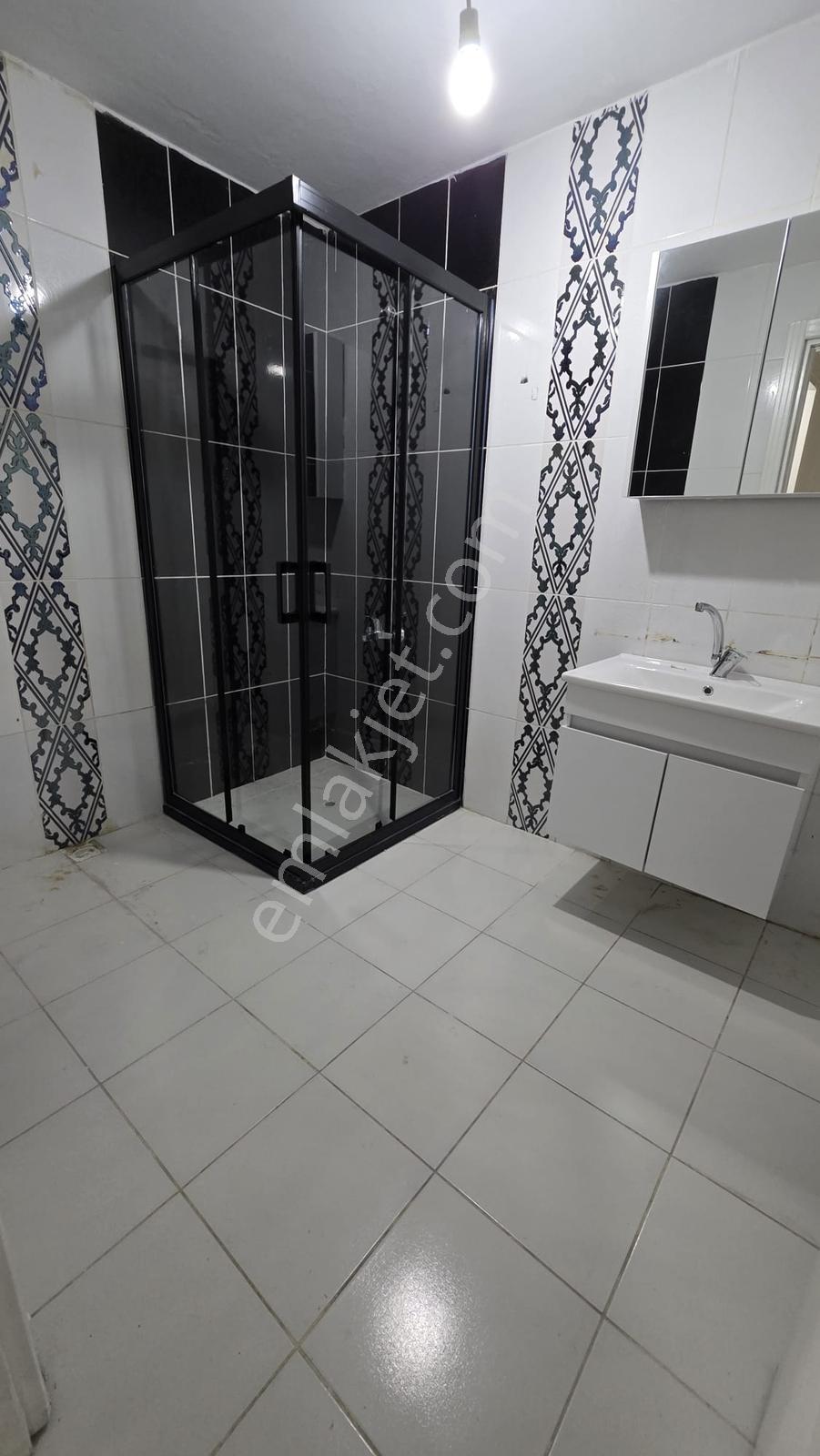 Beylikdüzü Yakuplu 74.sok.80m² 2+1 Krediye Uygun Bahçe Kat Daire - Görsel 2