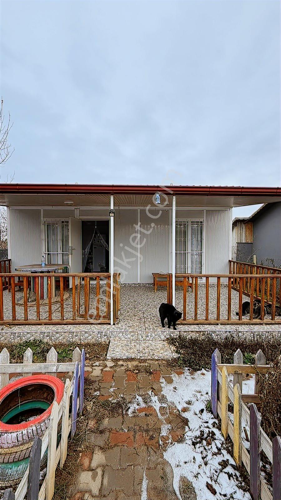 Yılmazer'den Doğalgazlı, Elektrik Su Aktif Caddede Yapılı Bahçe!