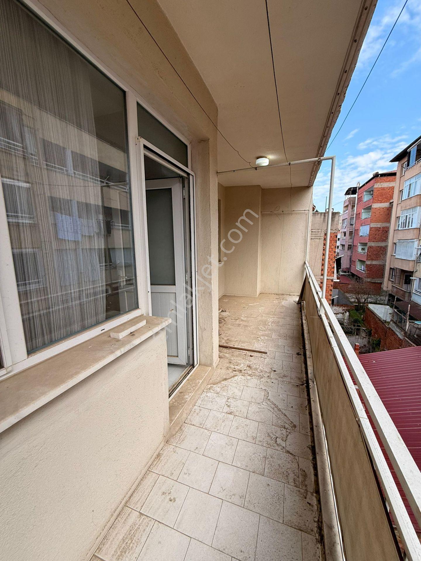 Manisa Alaşehir Alper Gayrimenkulden Cuma Pazarında Satılık 130m2 3+1 Daire - Görsel 16