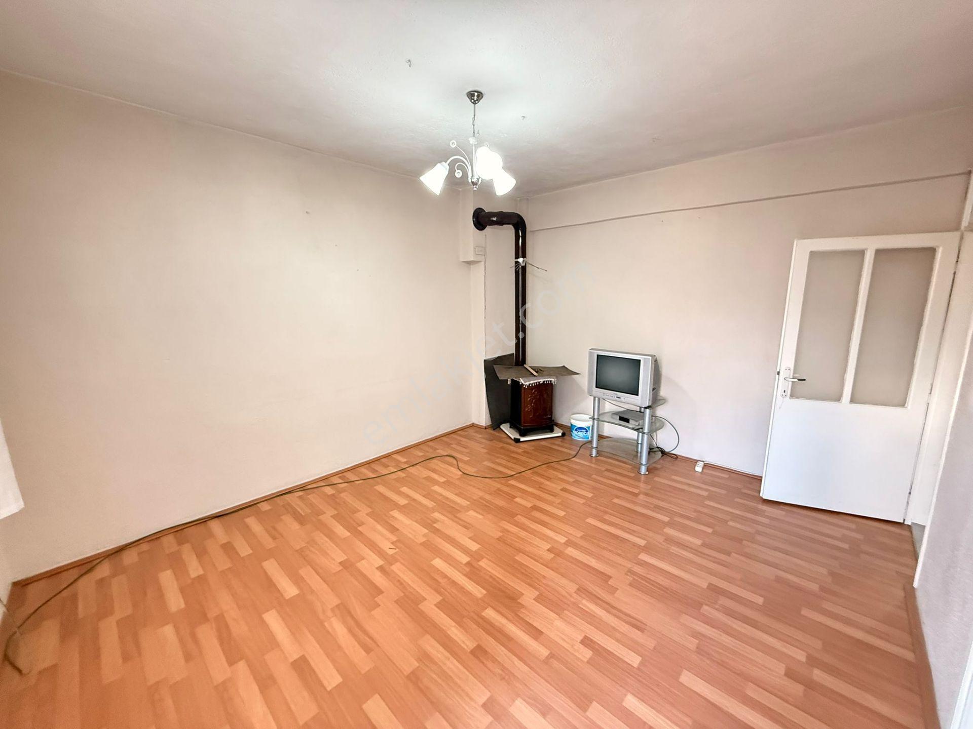 Manisa Alaşehir Alper Gayrimenkulden Cuma Pazarında Satılık 130m2 3+1 Daire - Görsel 8
