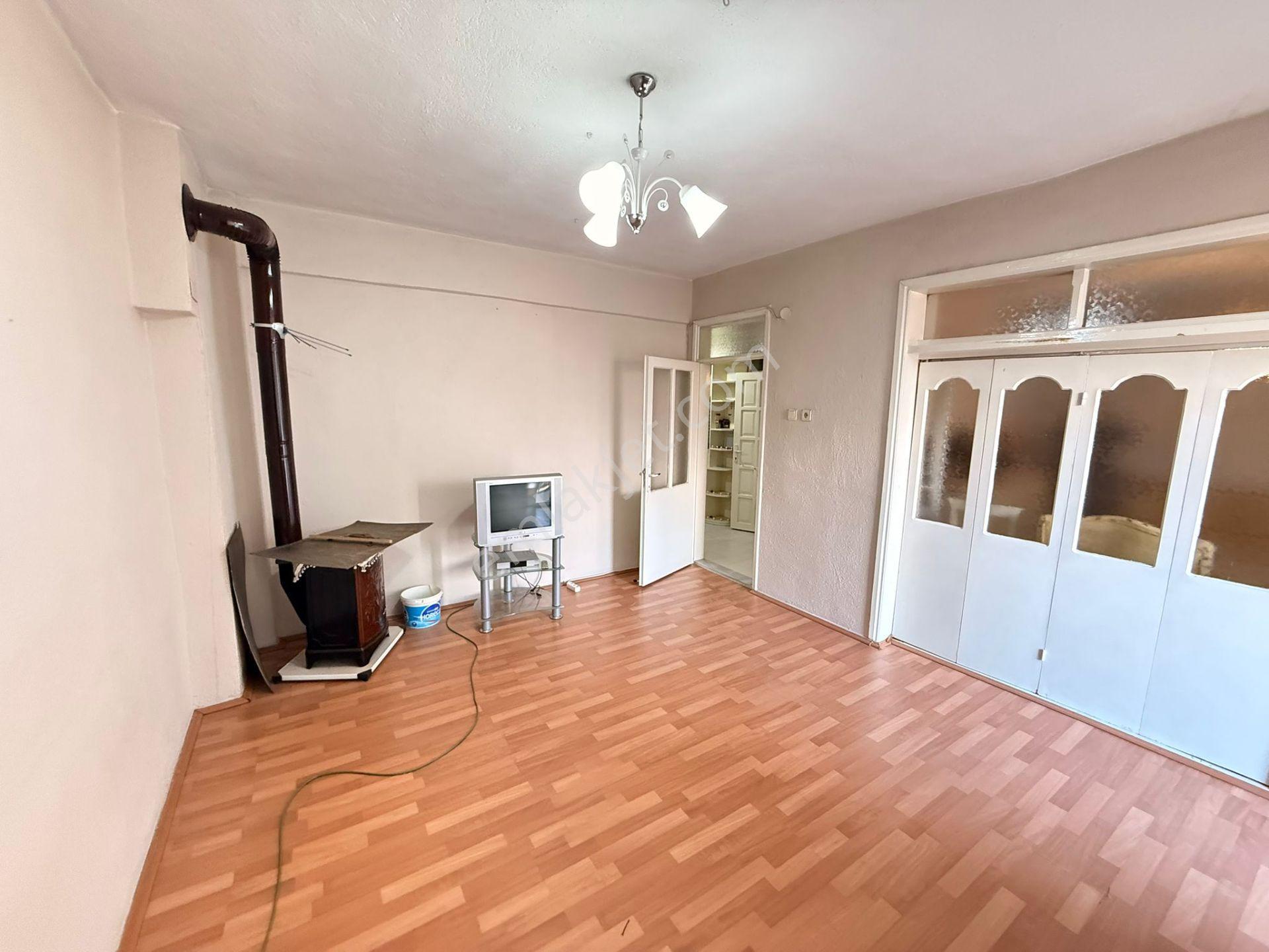 Manisa Alaşehir Alper Gayrimenkulden Cuma Pazarında Satılık 130m2 3+1 Daire - Görsel 7