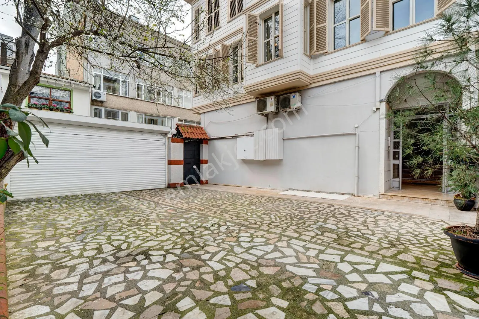 Boğazın Kalbinde Beylerbeyi İskele 'de Prestijli 4+1 Yalı Daire - Görsel 5