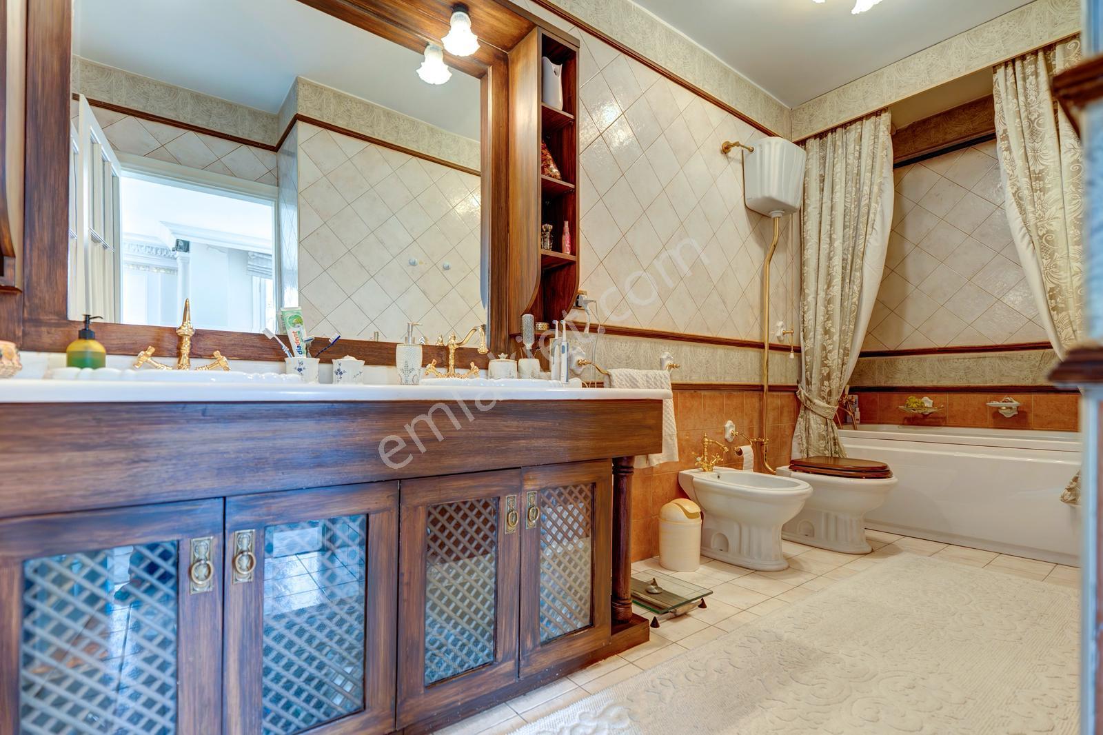 Boğazın Kalbinde Beylerbeyi İskele 'de Prestijli 4+1 Yalı Daire - Görsel 21