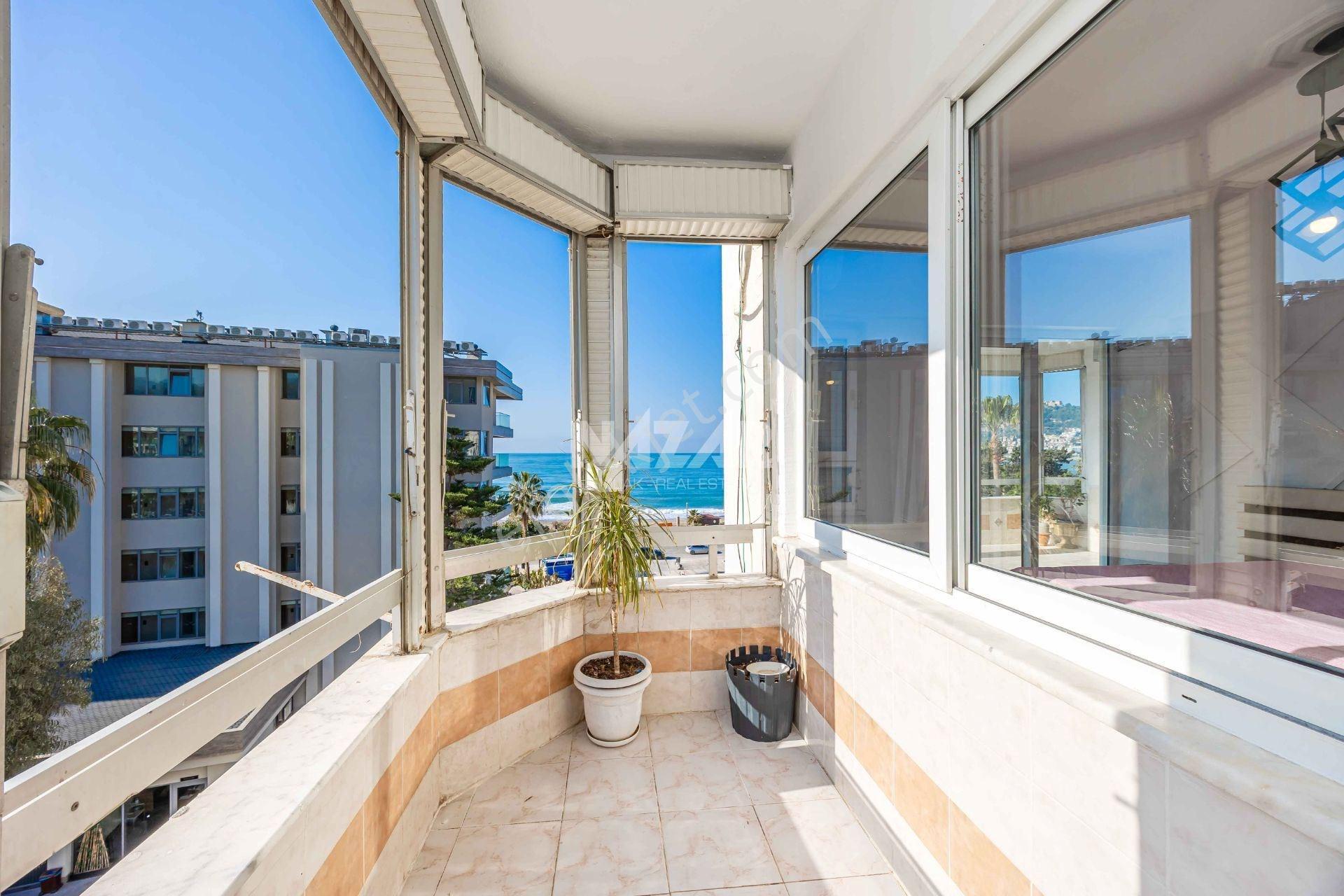 Alanya Güllerpınarı’nda Satılık 3+1 Deniz Manzaralı Eşyalı Daire - Görsel 25