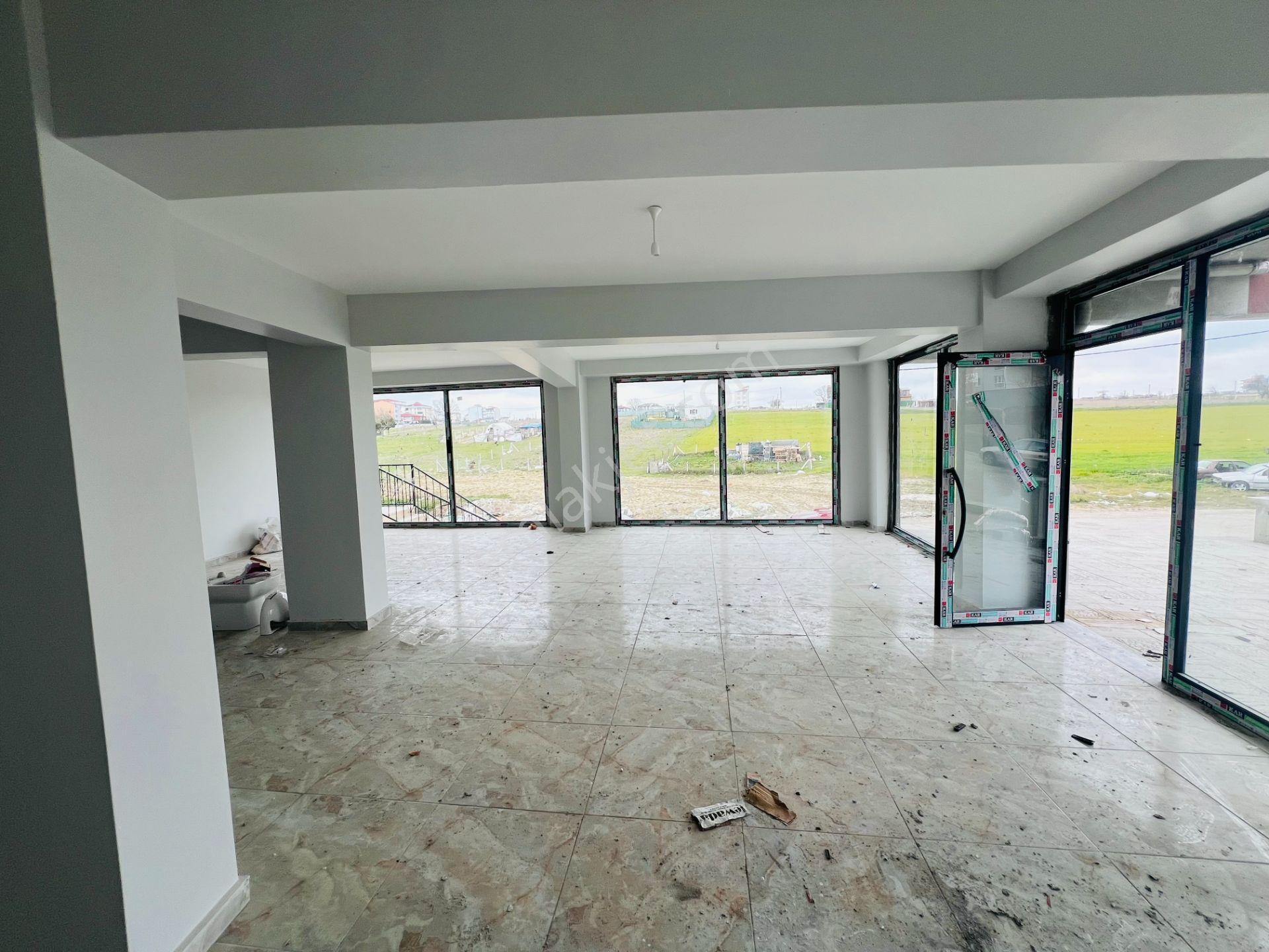Güven'den Kapaklıda Köşe Başı ,geniş Cephe Kiralık Dükkan - Görsel 4