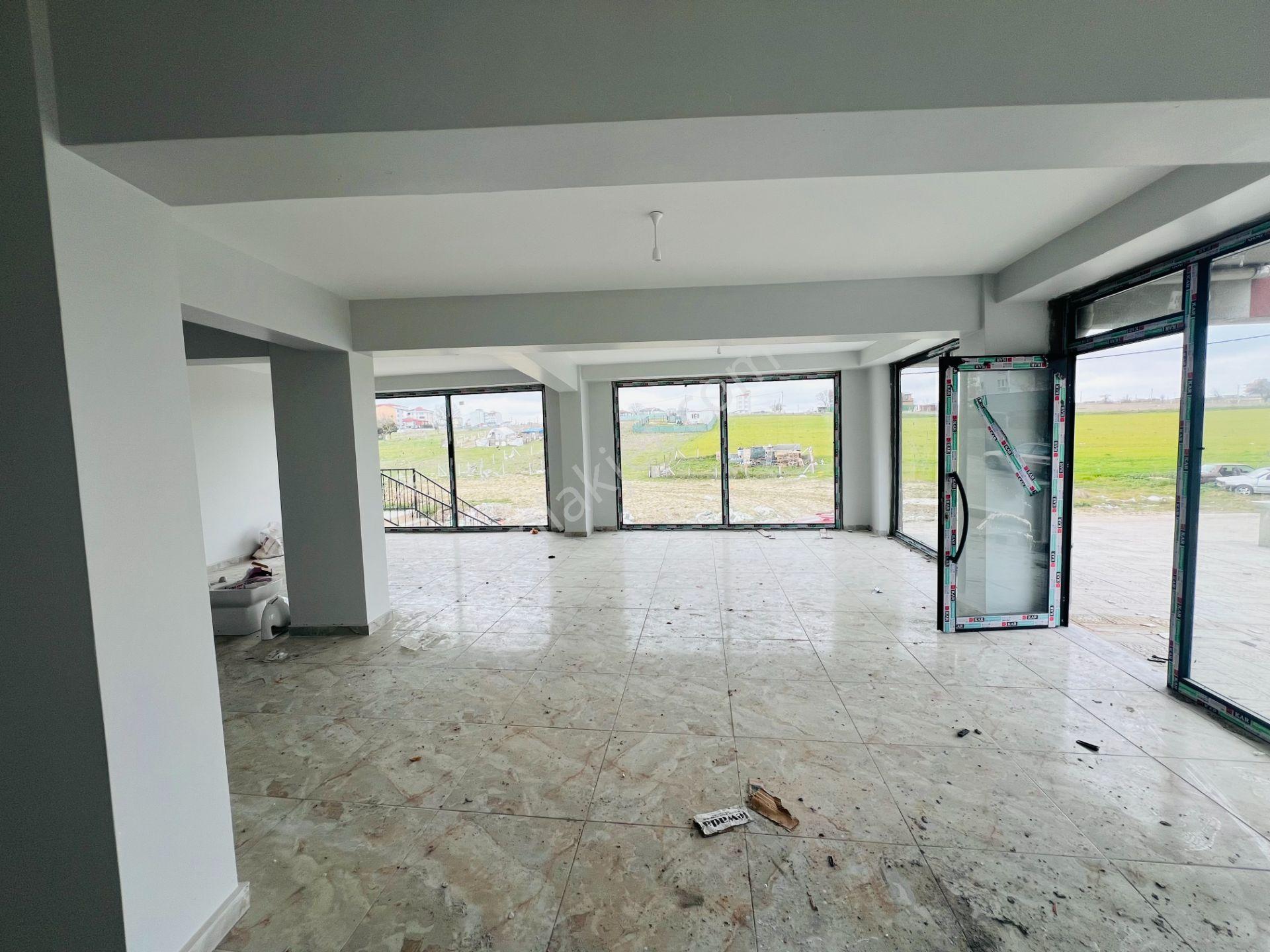 Güven'den Kapaklıda Köşe Başı ,geniş Cephe Kiralık Dükkan - Görsel 5