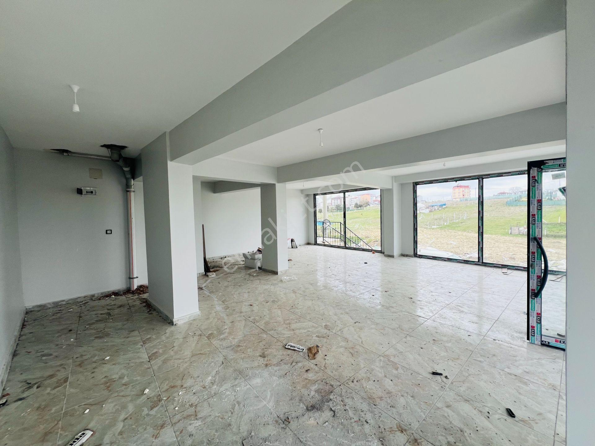 Güven'den Kapaklıda Köşe Başı ,geniş Cephe Kiralık Dükkan - Görsel 2