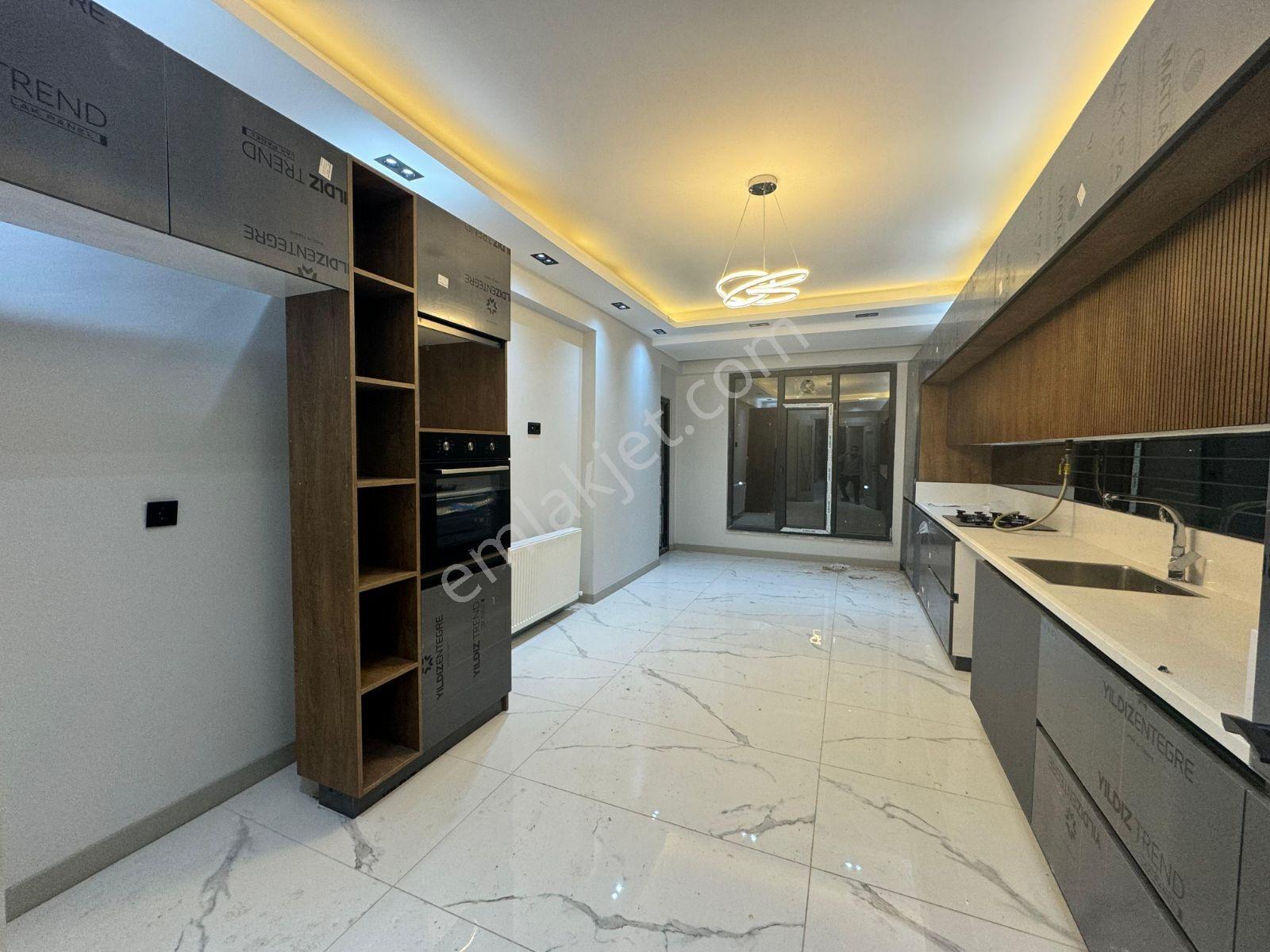 Rota'dan Mehmetçik'te Lüks Sitede Kiralık 5+1 Daire - Görsel 20