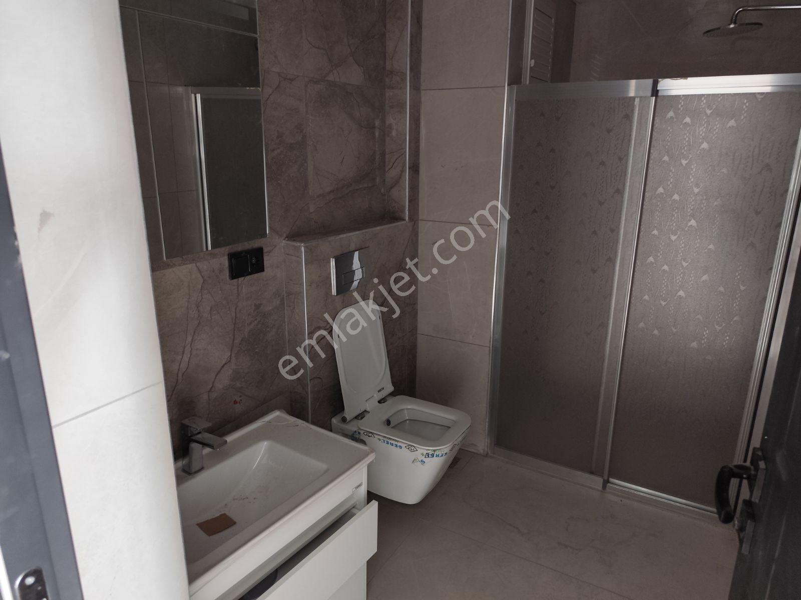 Tarlak Sitesinde Ara Kat Kiralık Dairemiz Sıfırdır - Görsel 2