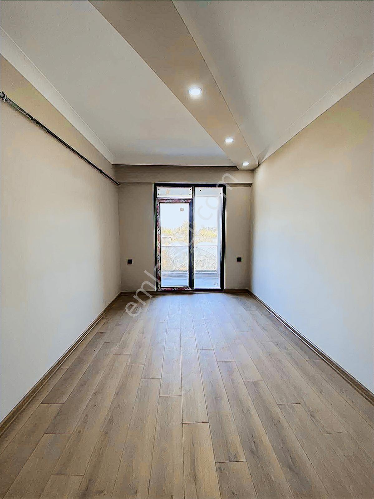 Kadıköy'de Havuzlu Lüks Site İçinde 2+1 Arakat Satılık Daire!!! - Görsel 14