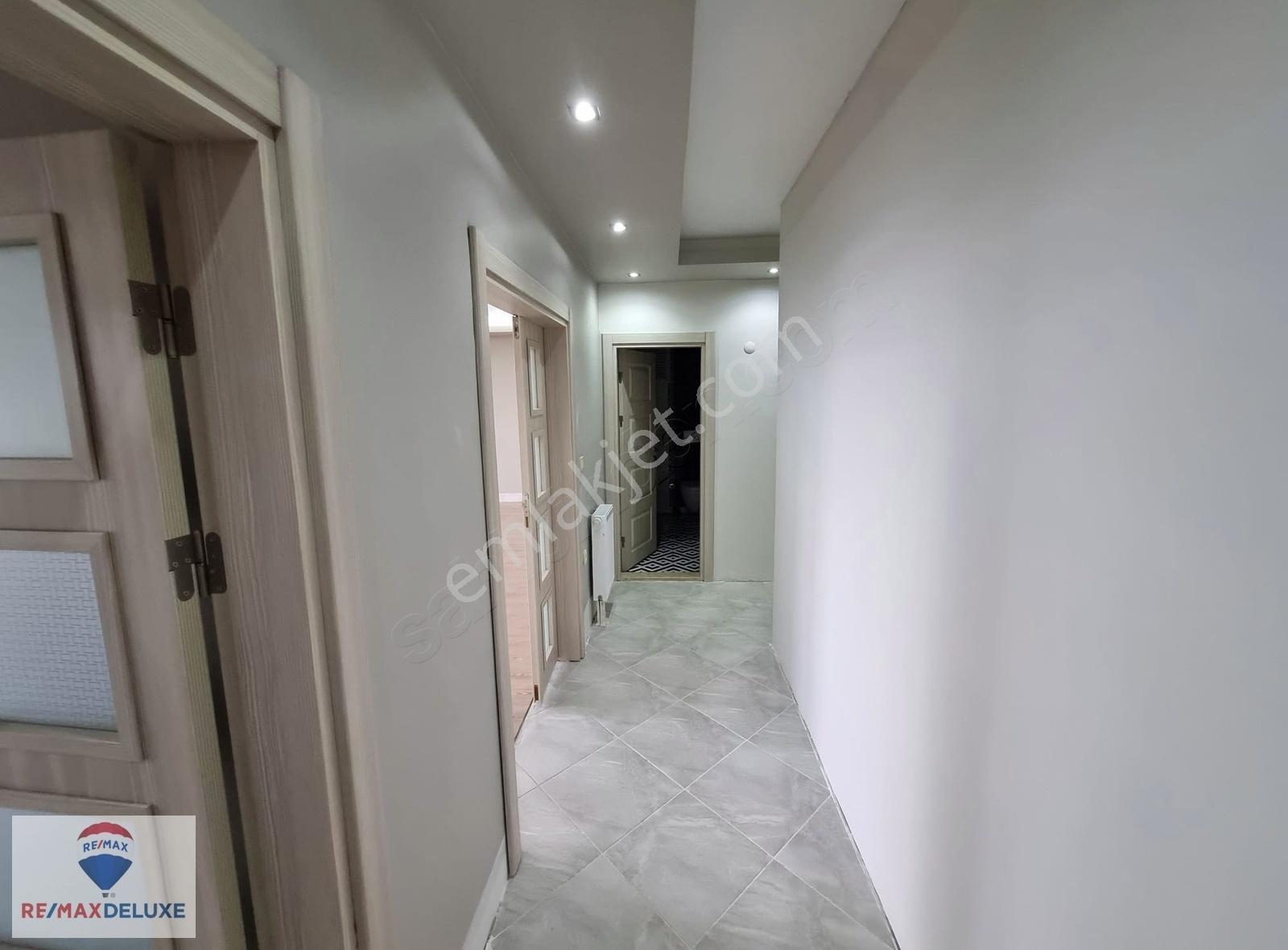 Bağçeşme Hanzade'de Kiralık Deniz Manzaralı Asansörlü Dubleks - Görsel 13