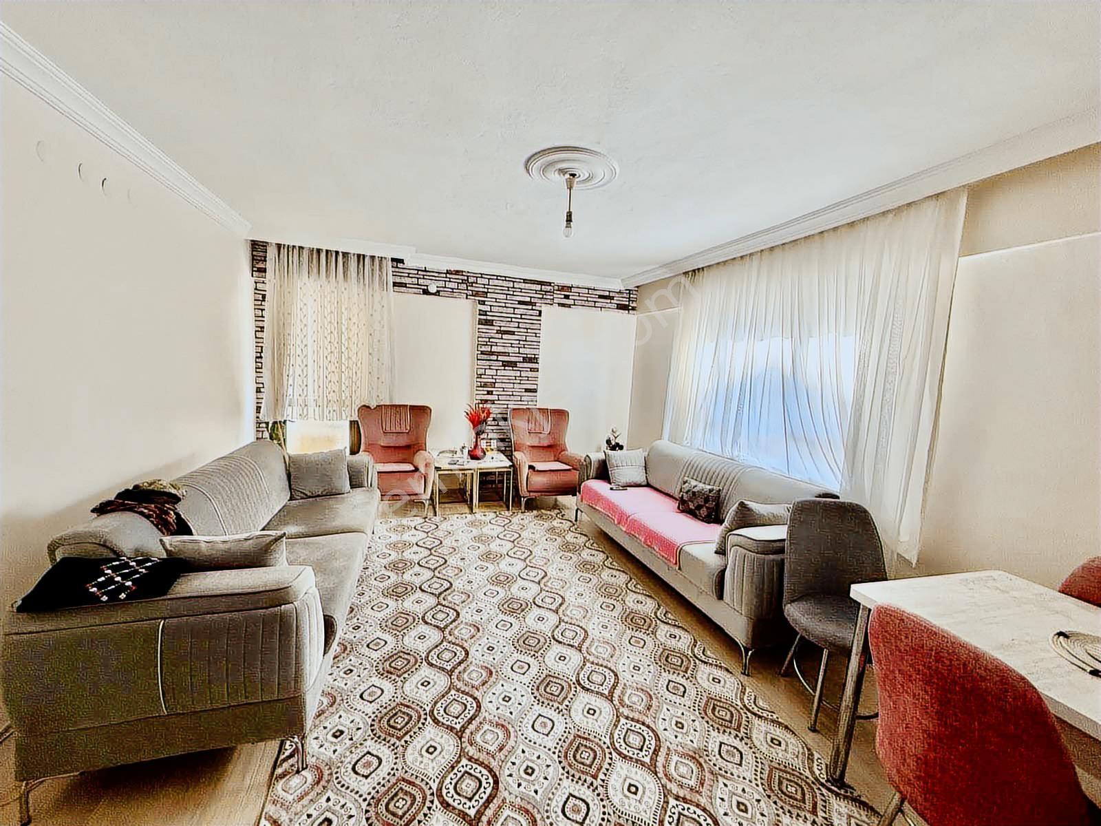 Avantajdan Şahapgürlerde Yokbu Fiyata Cadde Dibi Katta 3+1 Daire