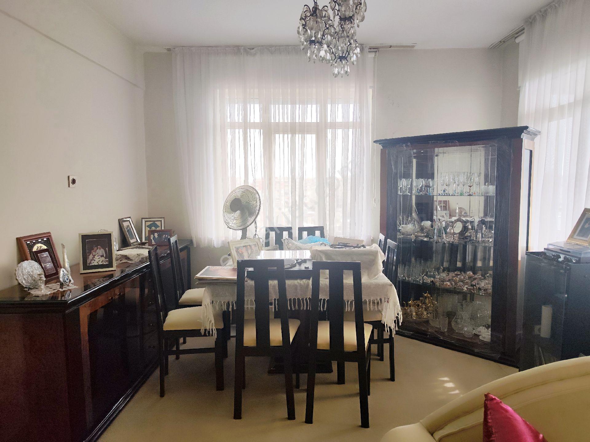 Cadde Üstü Köşe Konum Geniş 2+1 (3+1’e Dönüşebilir) Asansörlü - Görsel 25