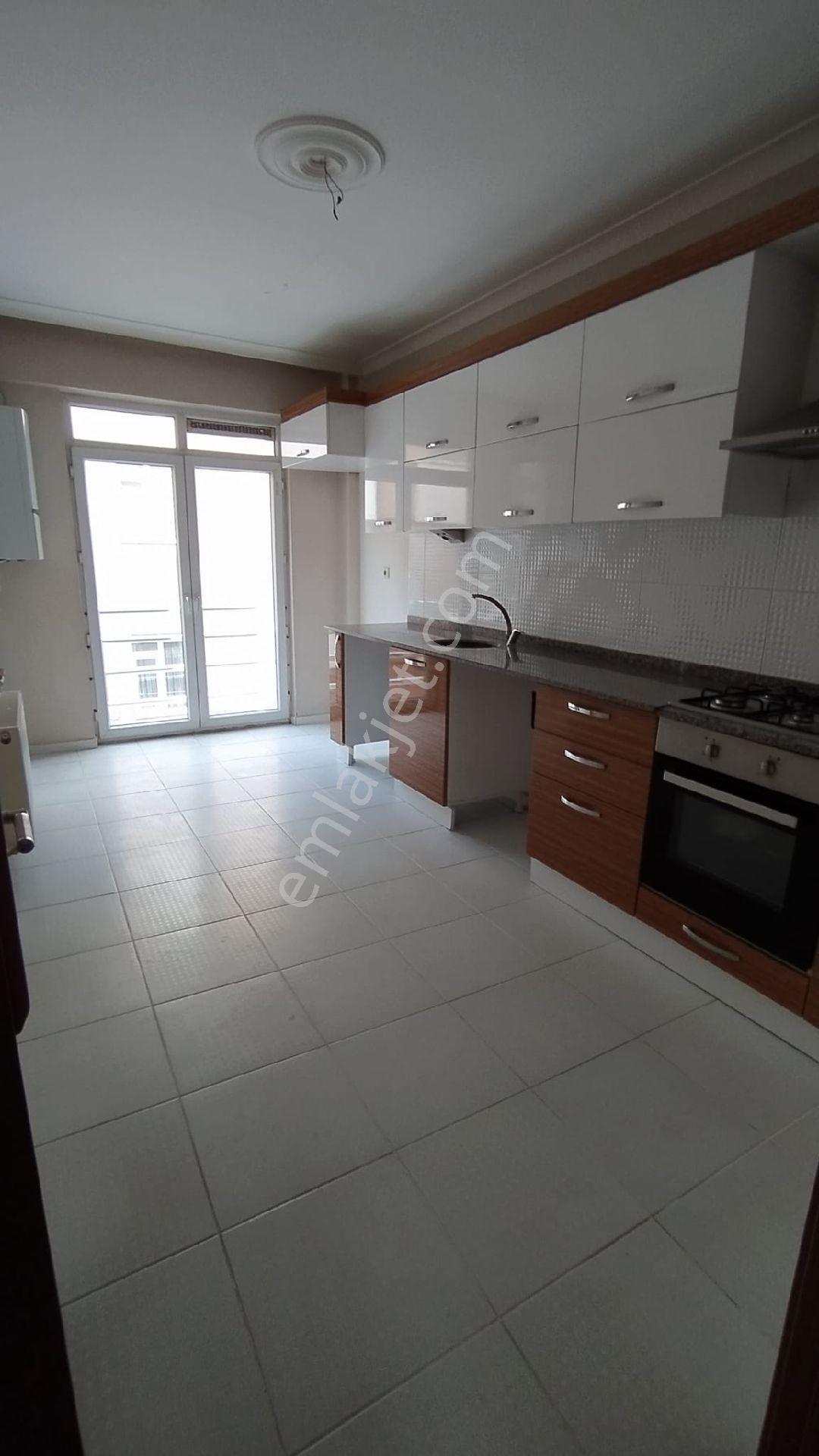 Sahibinden Uluönder Mahallesi 3+1 Kiralık Daire Yeni Yapımı Devam Eden Avm Ve Kapalı Pazaryakını - Görsel 9