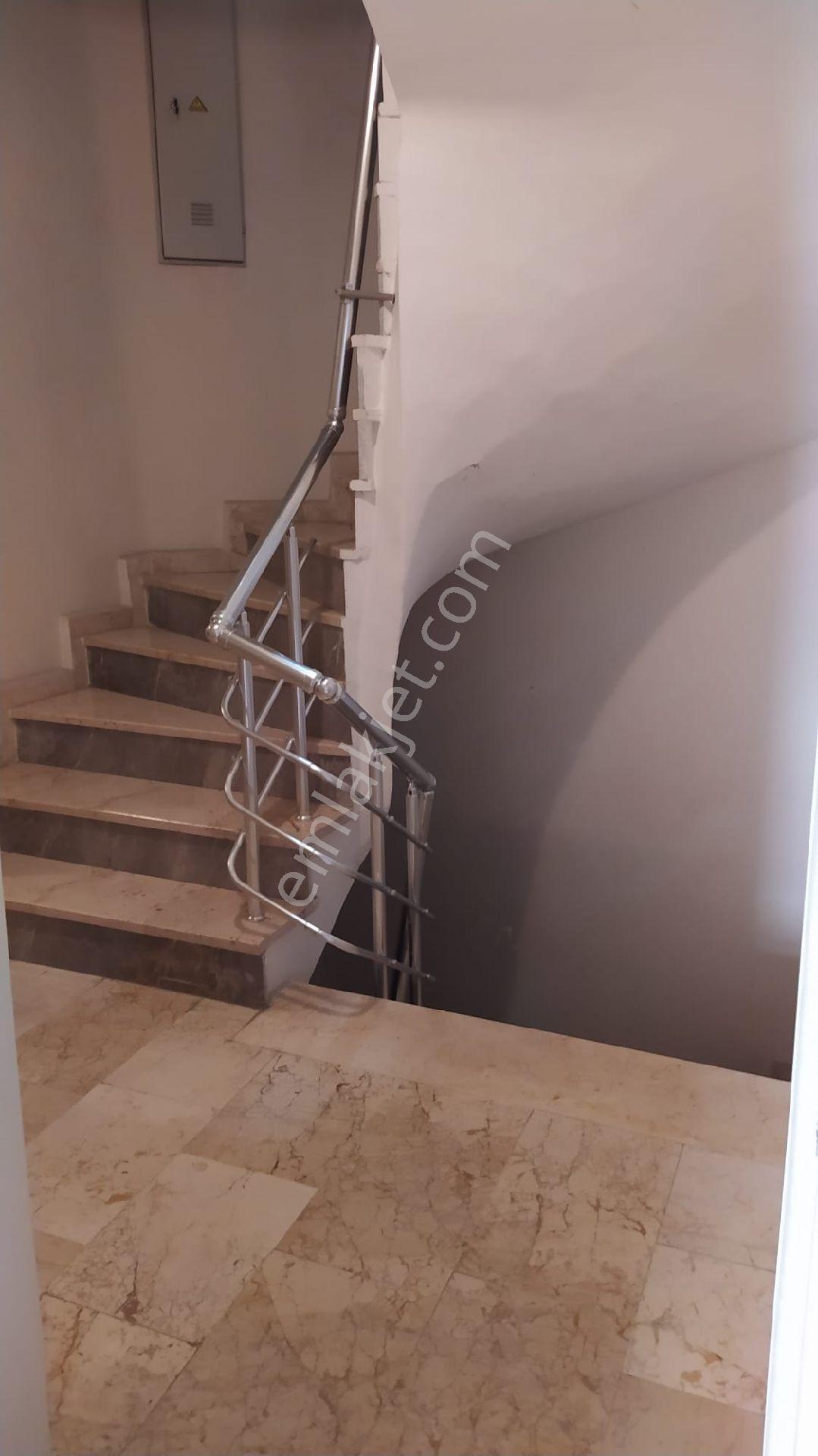 Sahibinden Uluönder Mahallesi 3+1 Kiralık Daire Yeni Yapımı Devam Eden Avm Ve Kapalı Pazaryakını - Görsel 2