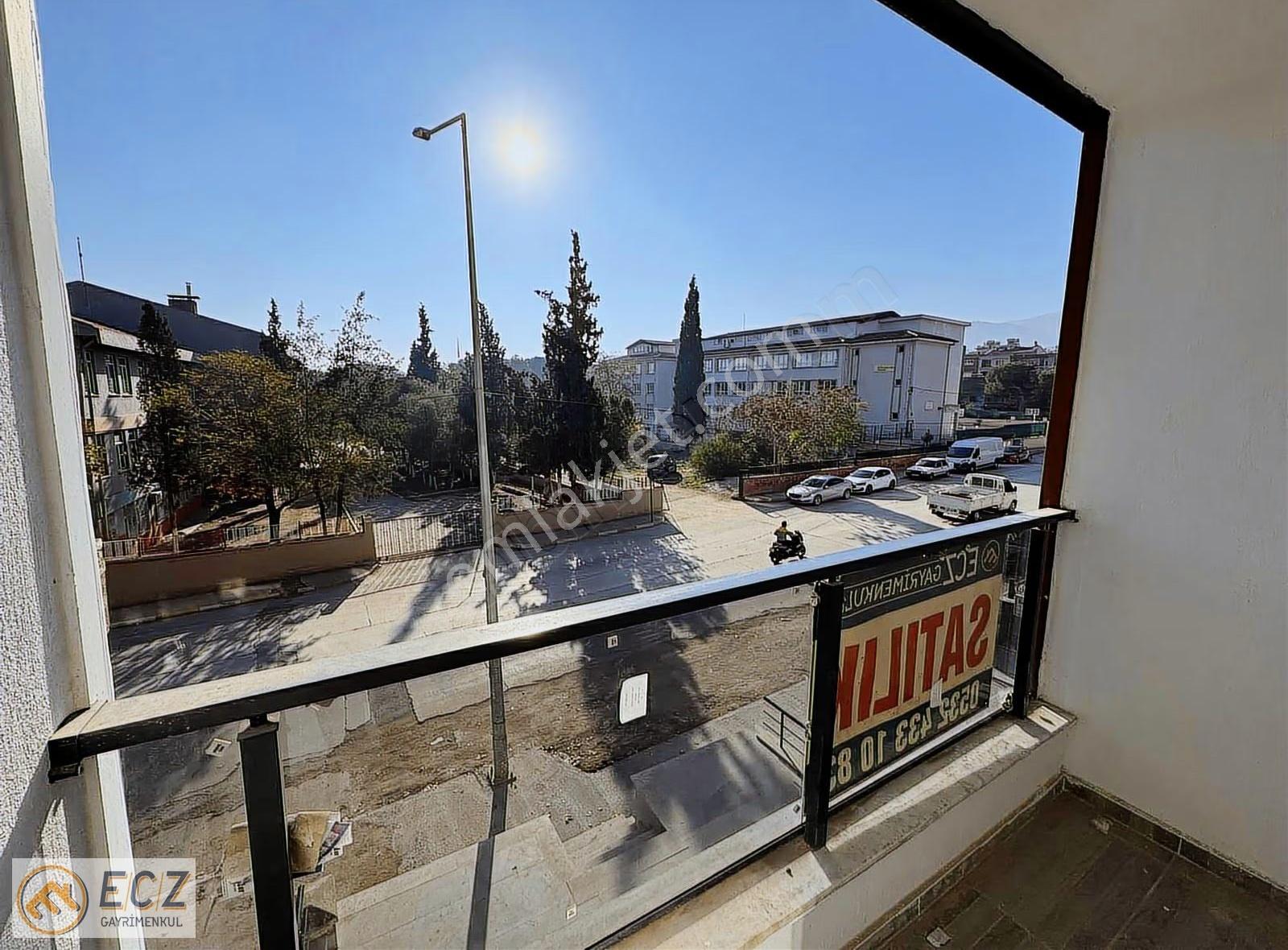 Ecz Gayrimenkul Den Satılık 2+1 Sıfır Okul Karşısı Daire