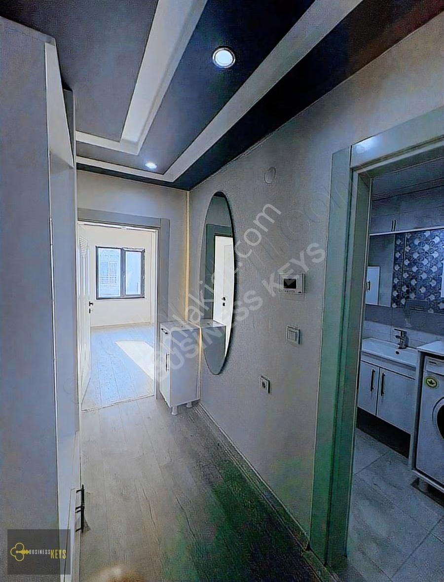 Business Keys'ten Tiyatro Arkasında Lüx Eşyal 1+1 Satılık Daire - Görsel 6