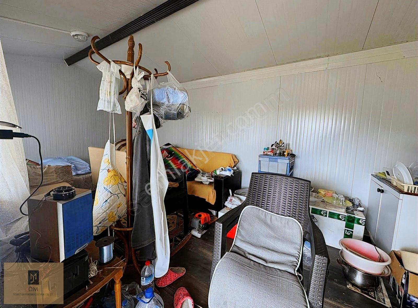 Yerkeşik'te İçerisinde Prefabrik Yapının Olduğu 1.250 M2 Arazi - Görsel 8