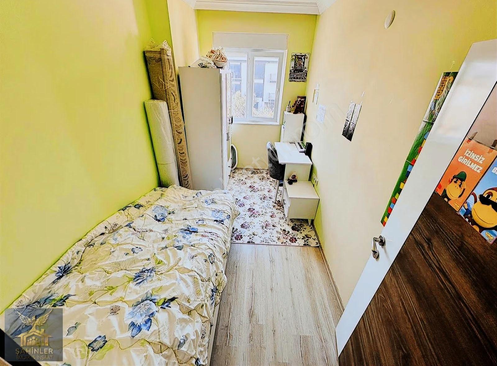 Emin Evinme Uygun Tramvay Yanı Asansör Cam Balkonlu Ara Kat 2+1 - Görsel 23