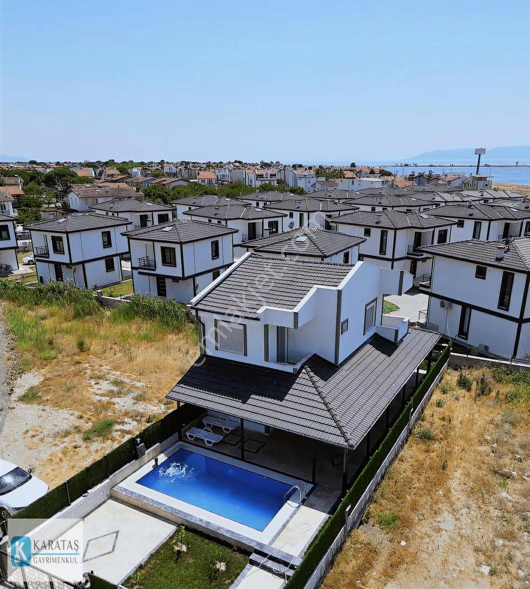 Altınova Sahilde Müstakil Havuzlu 4+1 Deniz Manzaralı Villa - Görsel 33