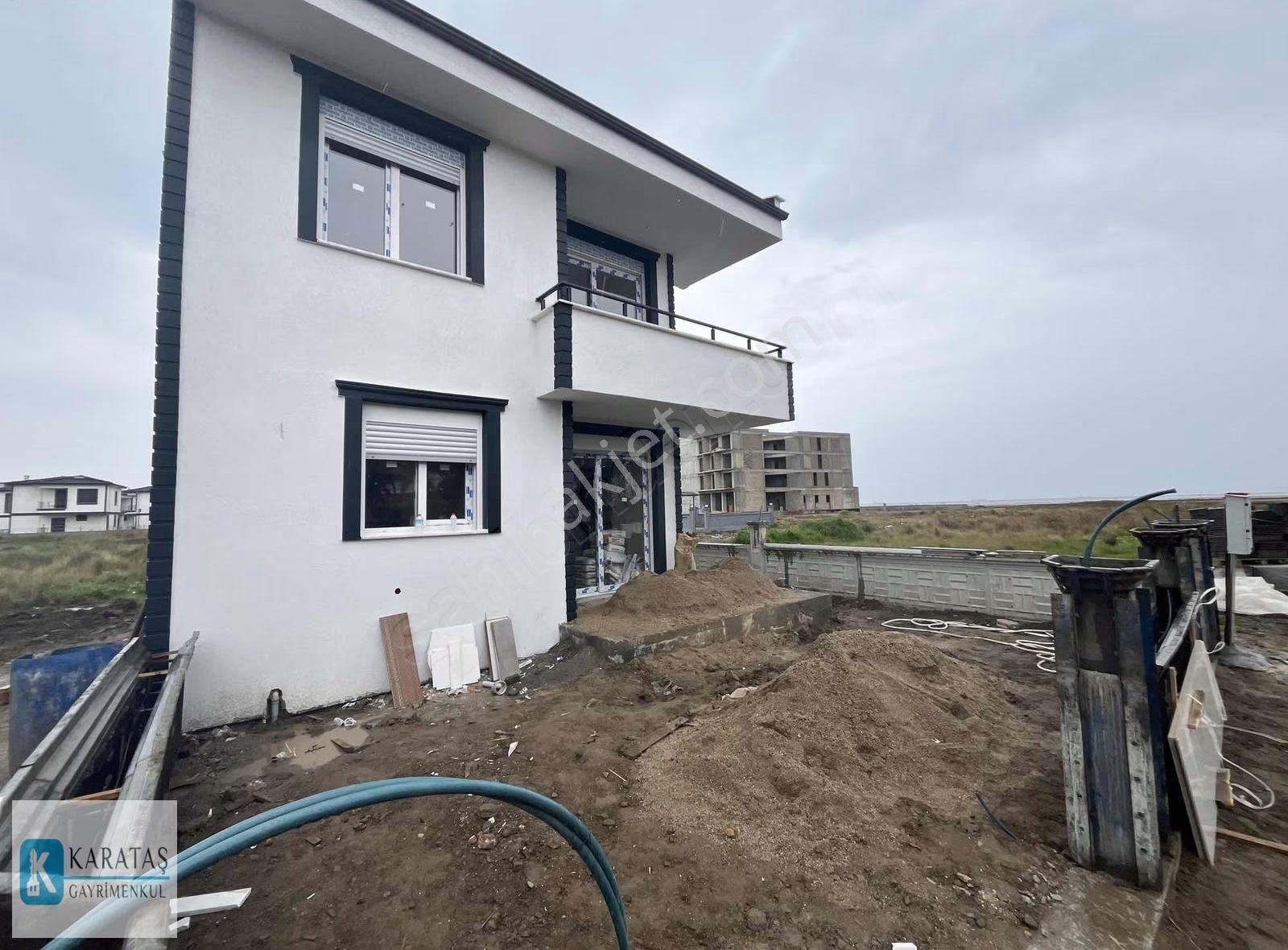 Altınova Sahilde Müstakil Havuzlu 4+1 Deniz Manzaralı Villa - Görsel 5