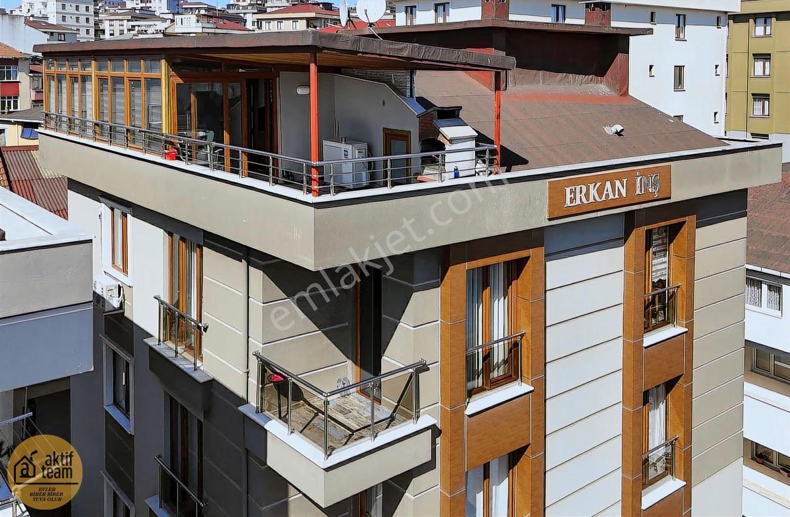 Çekmeköy Aydınlar Mah. Cadde Üzeri Net 189 M2 3+1 Dubleks Daire