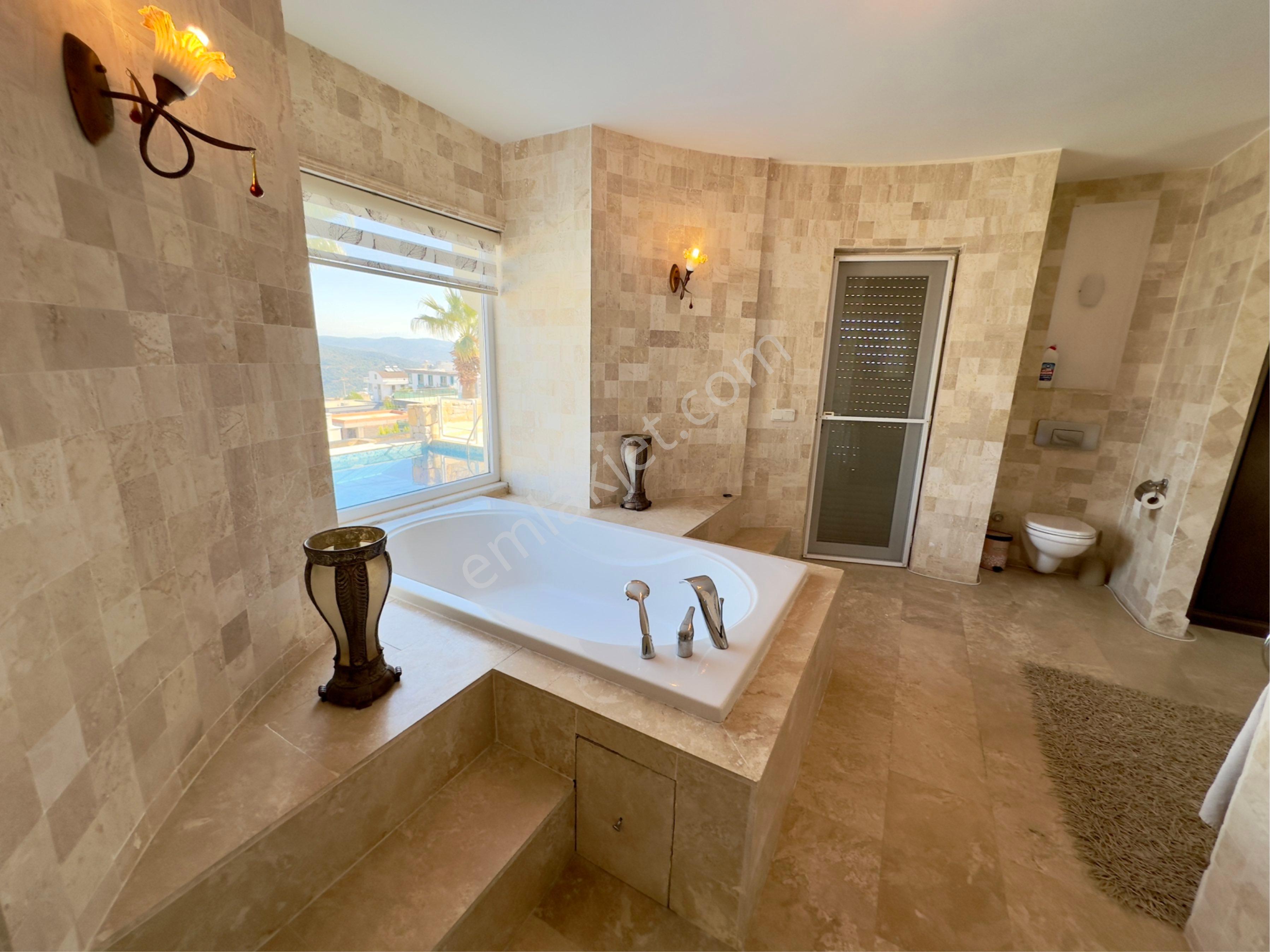 Milas Boğaziçi’nde Deniz Manzaralı Özel Havuzlu Villa - Görsel 3