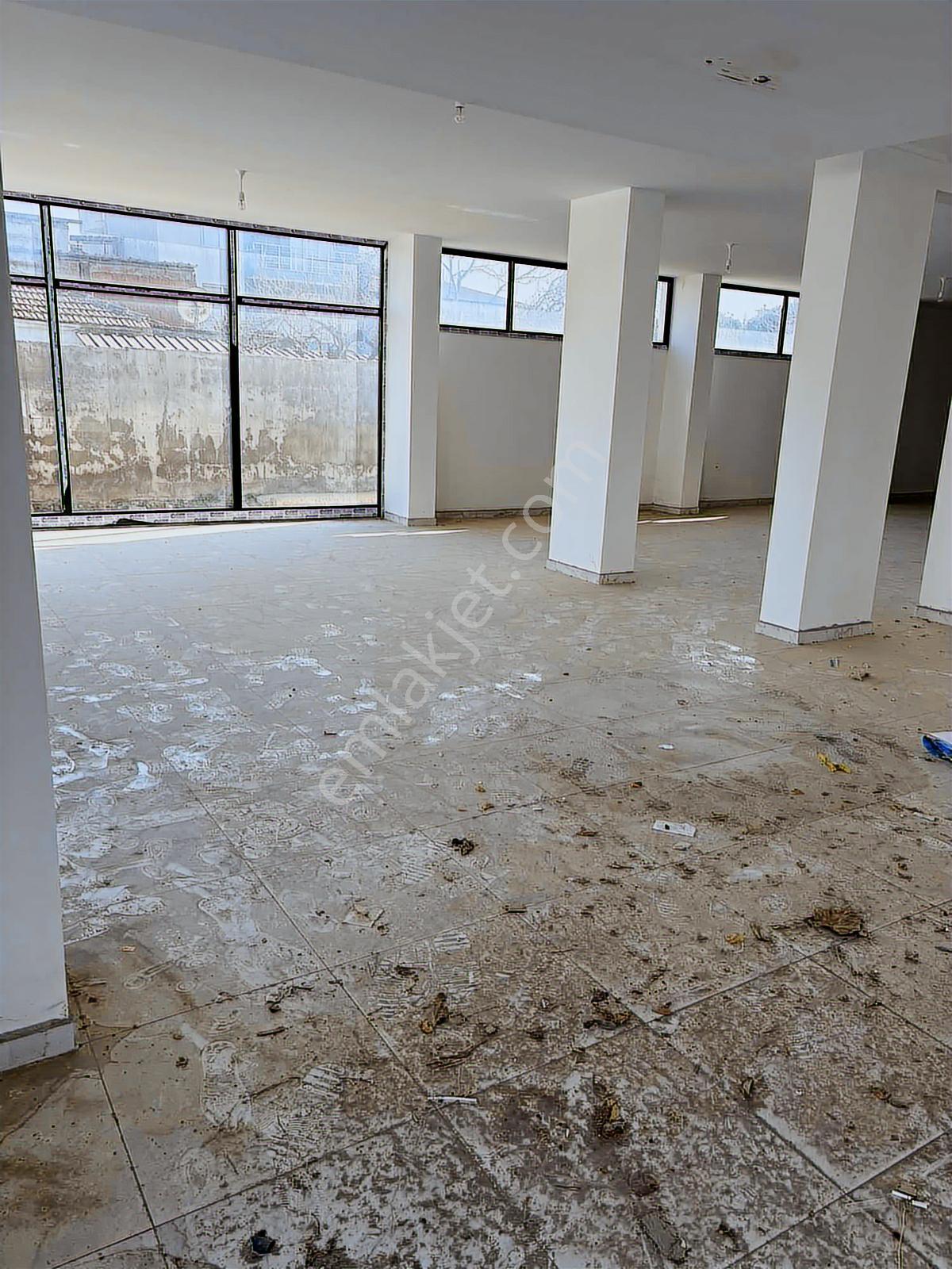 Bergama Atatürk Mh 400 M2 Köşe Dükkan - Görsel 29