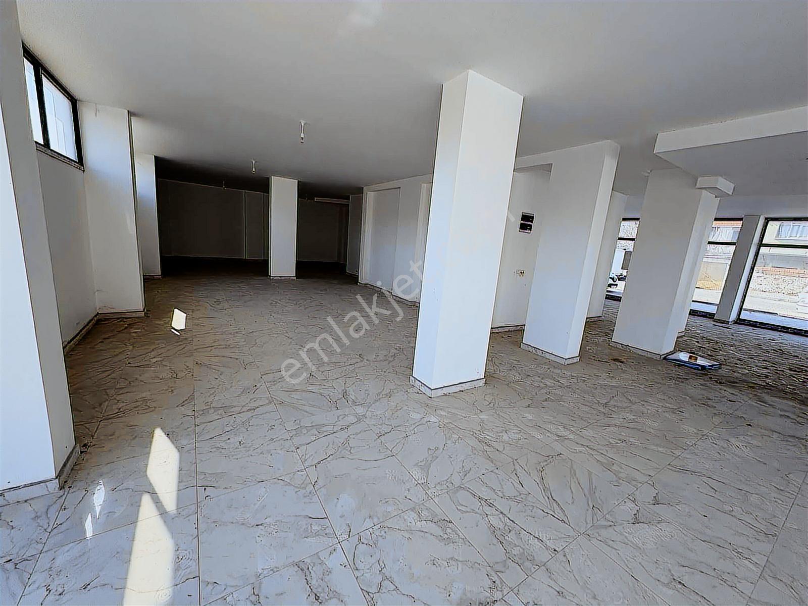 Bergama Atatürk Mh 400 M2 Köşe Dükkan - Görsel 15