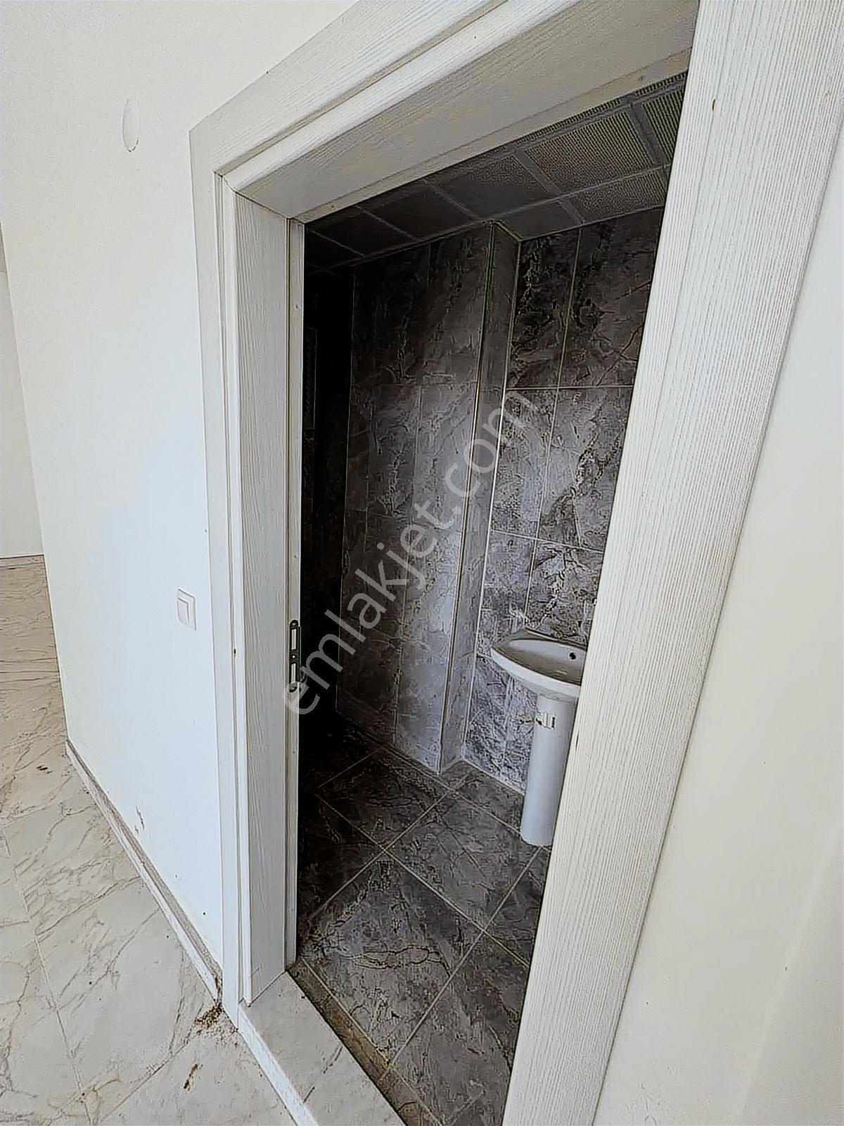 Bergama Atatürk Mh 400 M2 Köşe Dükkan - Görsel 21