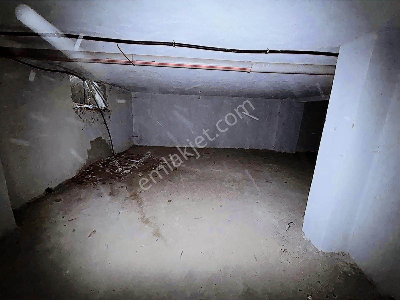 Bergama Atatürk Mh 400 M2 Köşe Dükkan - Görsel 12
