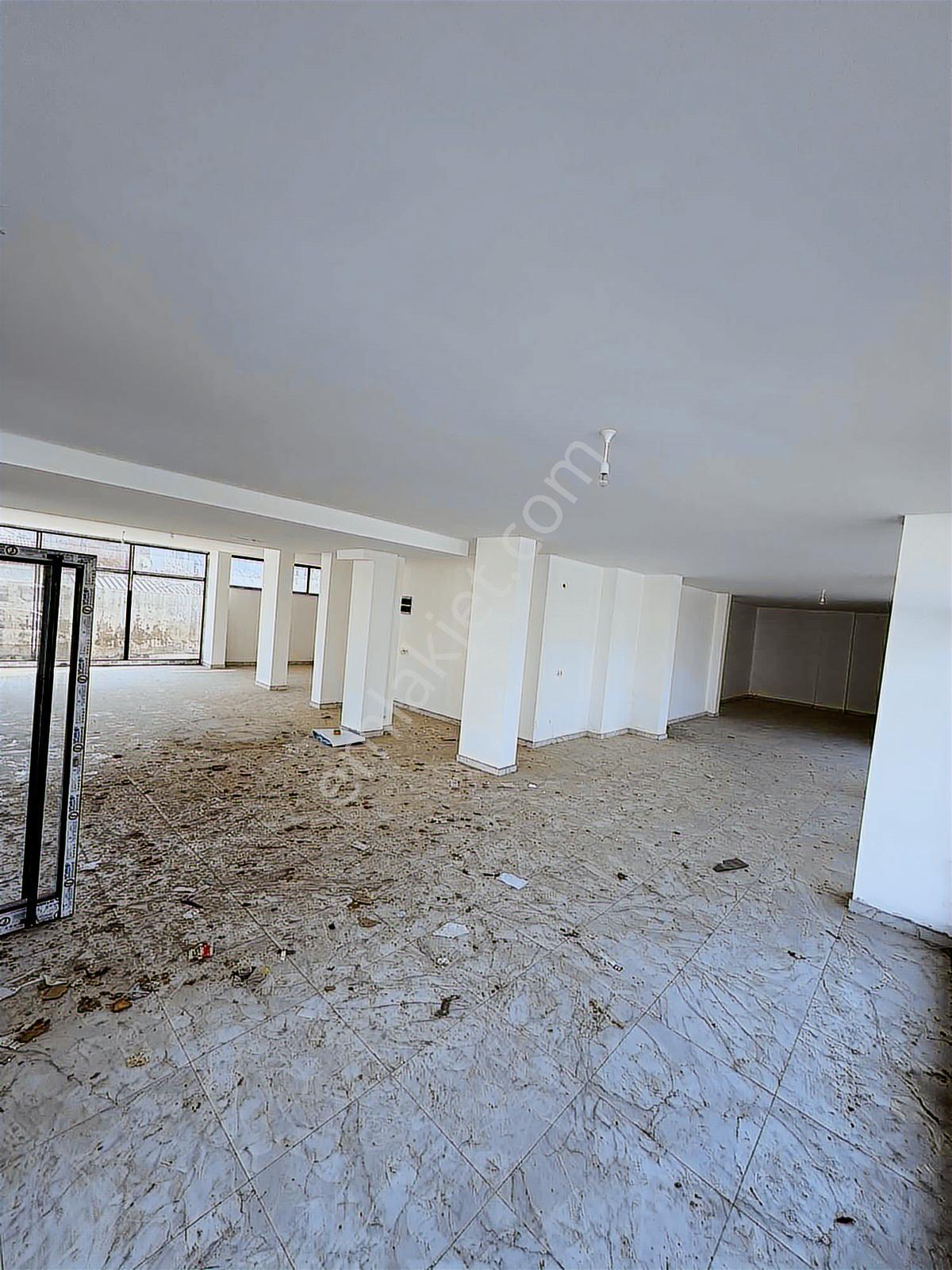 Bergama Atatürk Mh 400 M2 Köşe Dükkan - Görsel 26