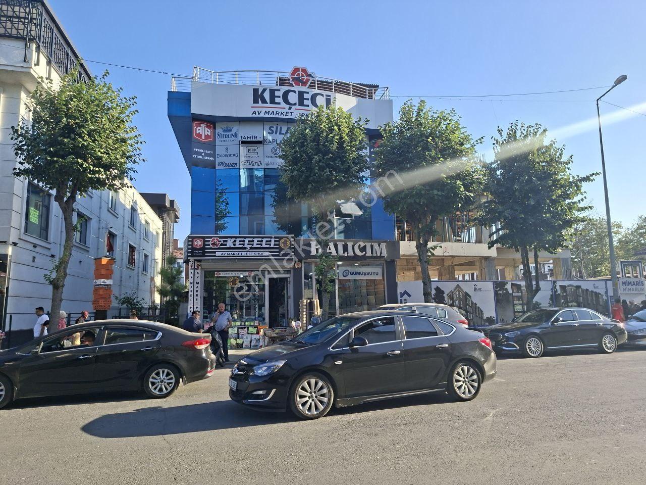 Hak Emlaktan Camikebirde Tam Merkezi Konumda Kiralık 1+1 Ofisler - Görsel 32