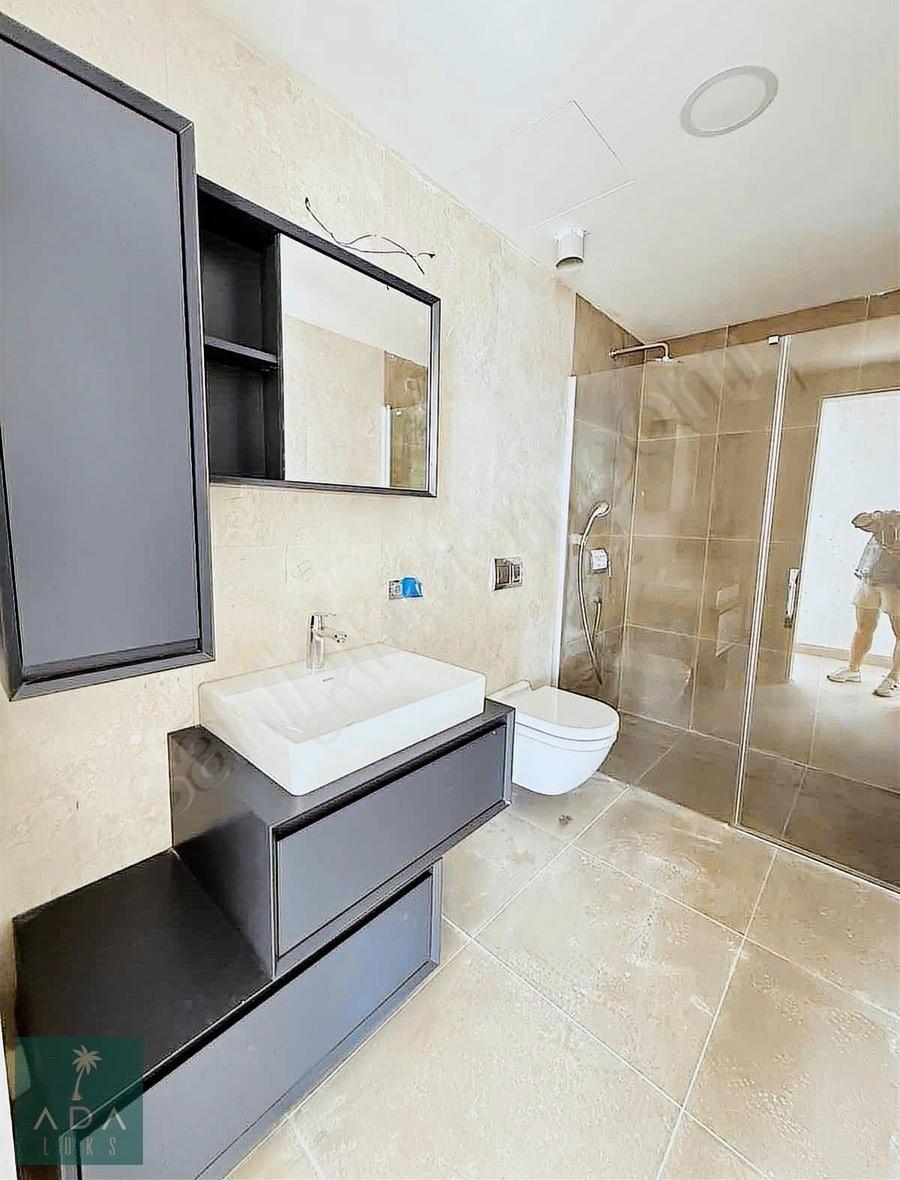 Yalıkavakta Deniz Manzaralı Kiralık Villa