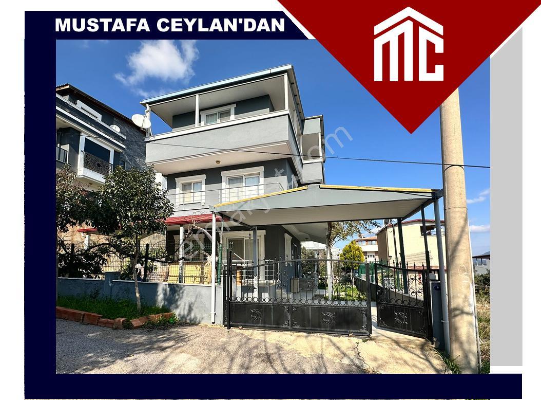 Seferihisar Doğanbeyde 4+1 Satılık Deniz Ve Doğa Manzaralı Bahçe
