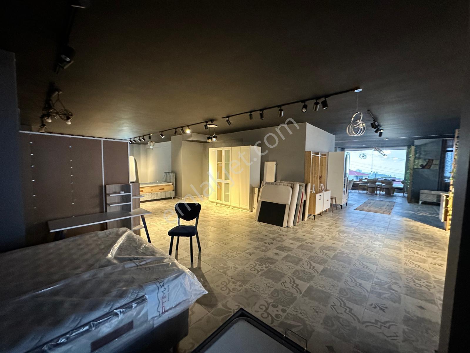 Trabzon'da Kiralık Dükkan - Görsel 21
