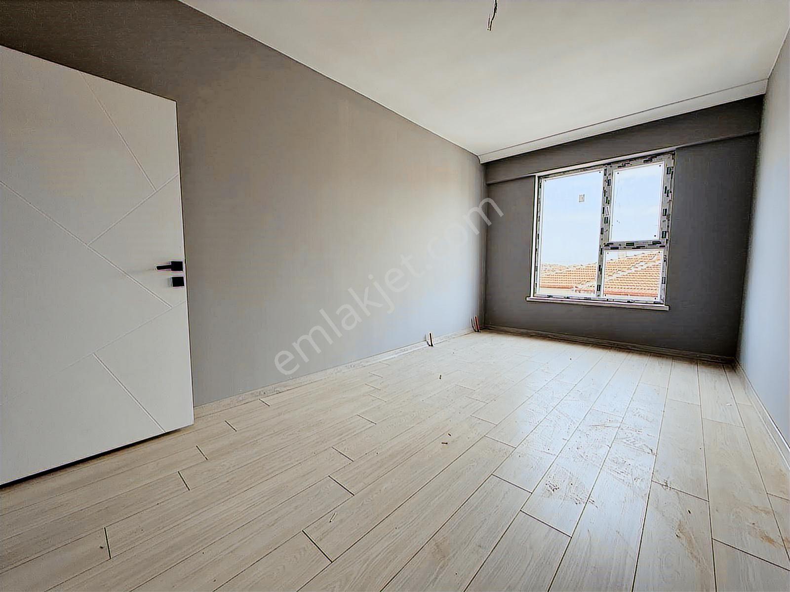 İmparator | Şehir Manzaralı / Ara Katta / Kök Tapu / 140m²/ 3+1 - Görsel 12
