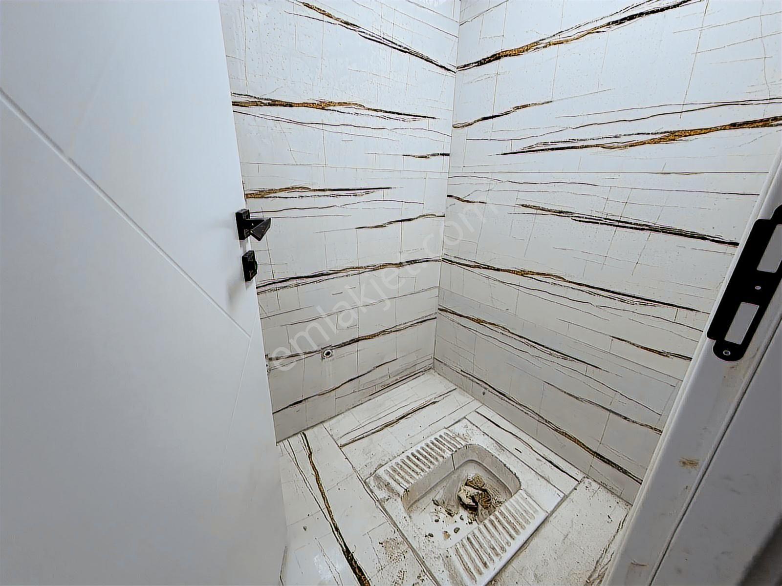 İmparator | Şehir Manzaralı / Ara Katta / Kök Tapu / 140m²/ 3+1 - Görsel 27
