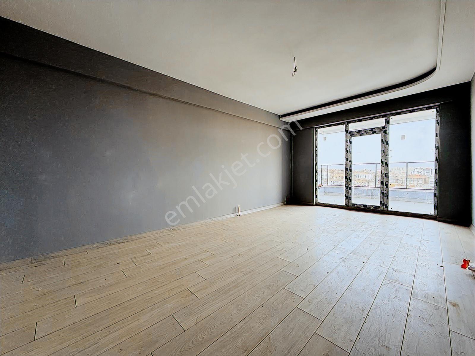 İmparator | Şehir Manzaralı / Ara Katta / Kök Tapu / 140m²/ 3+1 - Görsel 20