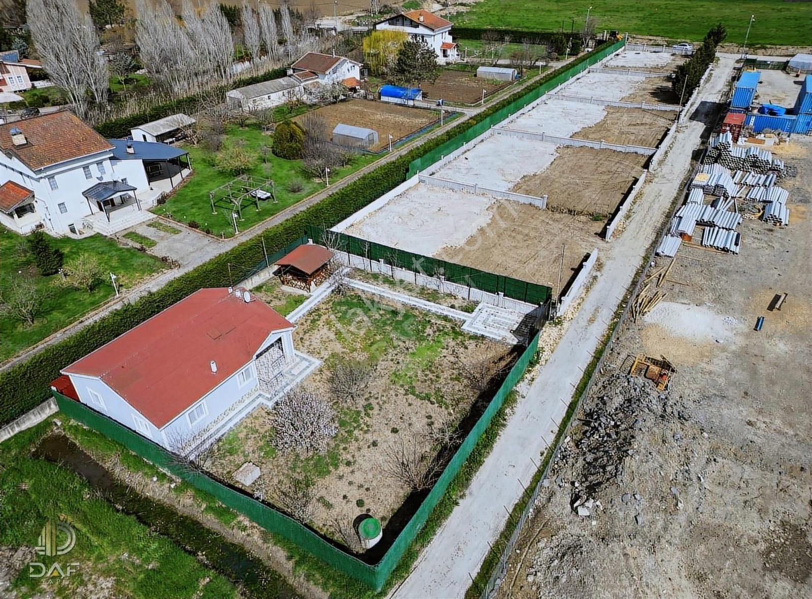 Çatalca Kaleiçinde 580 M² Beton Çitli Temelli Satılık Arsalar - Görsel 2